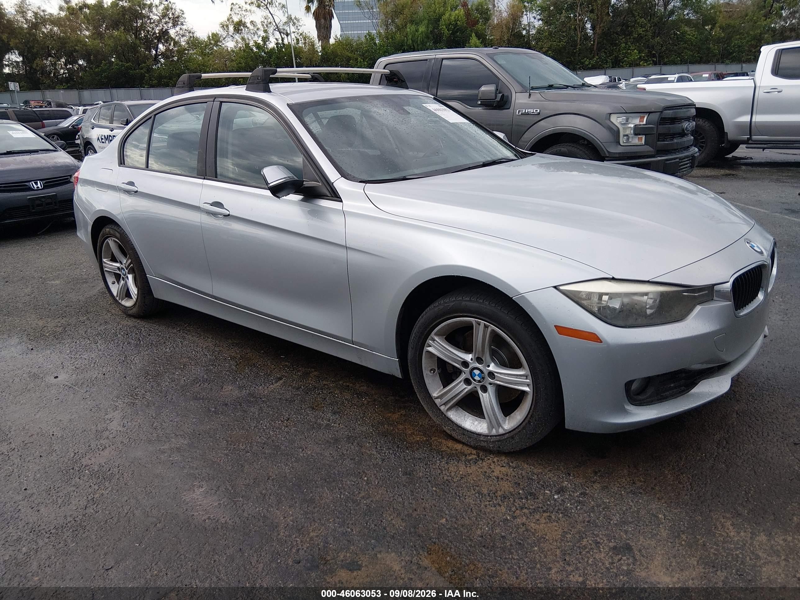 2014 Bmw 328i   Серебряный vin: WBA3C1G54ENR49845