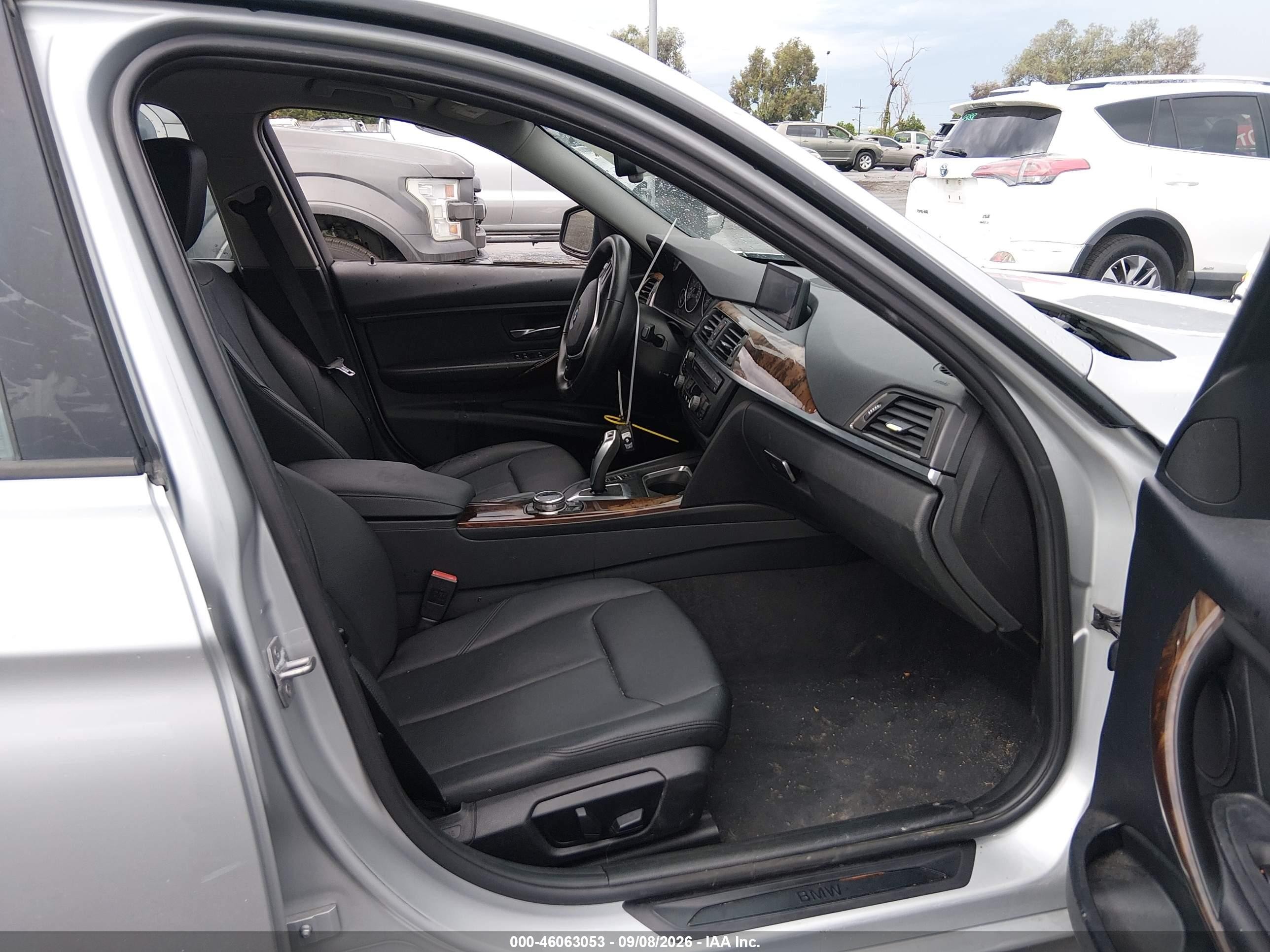 2014 Bmw 328i   Silver vin: WBA3C1G54ENR49845