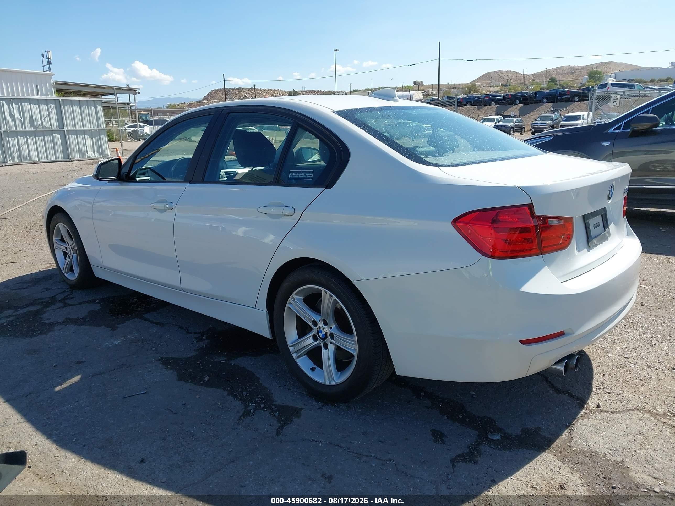2013 Bmw 328i   White vin: WBA3C1G55DNR45236