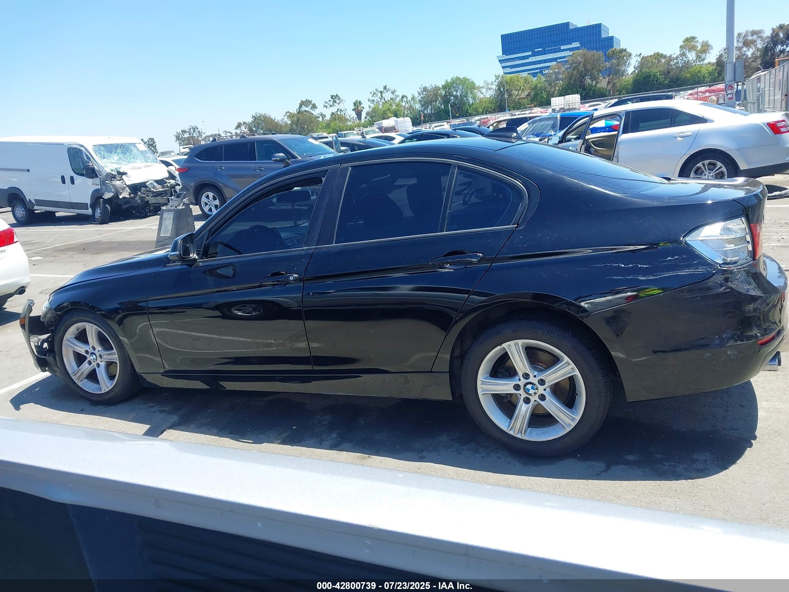 2013 Bmw 328i   Черный vin: WBA3C1G55DNR47584
