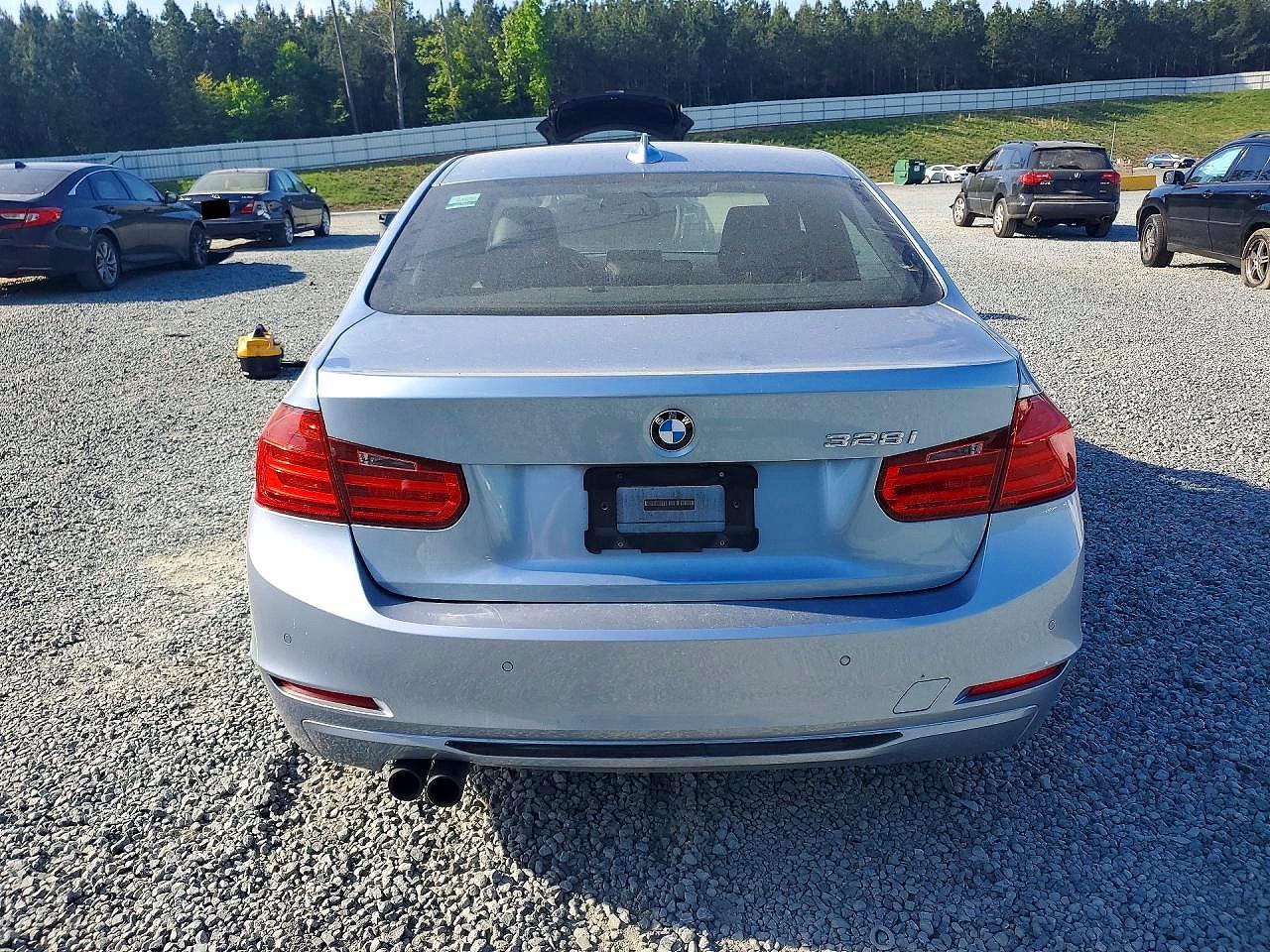 2013 Bmw 328 I Sulev Blue vin: WBA3C1G55DNR48895