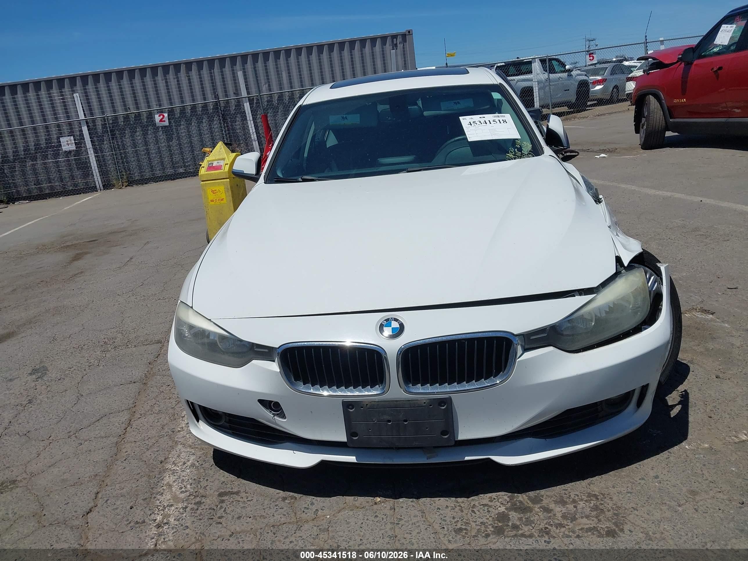 2013 Bmw 328i   White vin: WBA3C1G56DNR47013