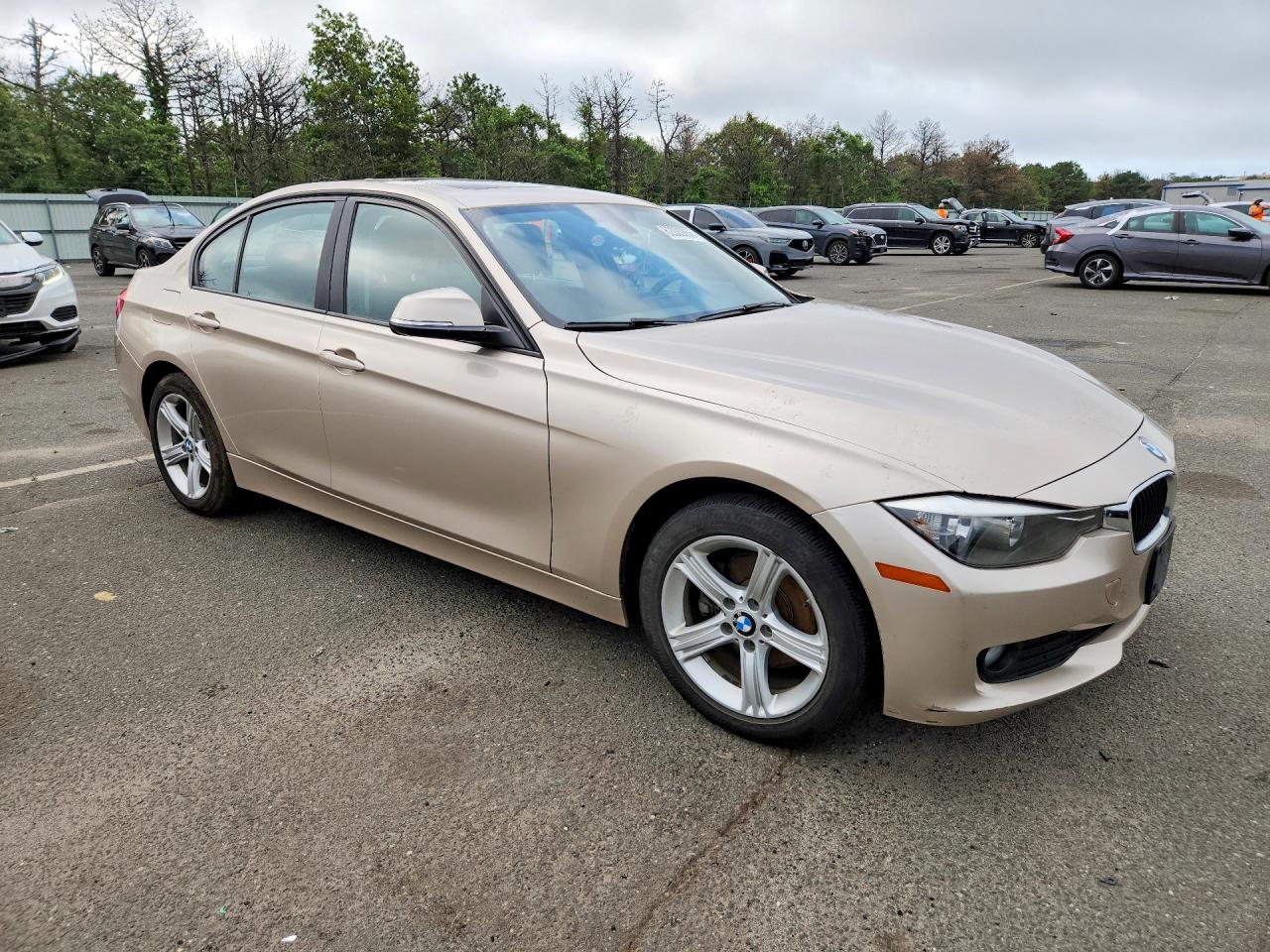 2013 Bmw 320 I Xdrive Tan vin: WBA3C3C50DF982500