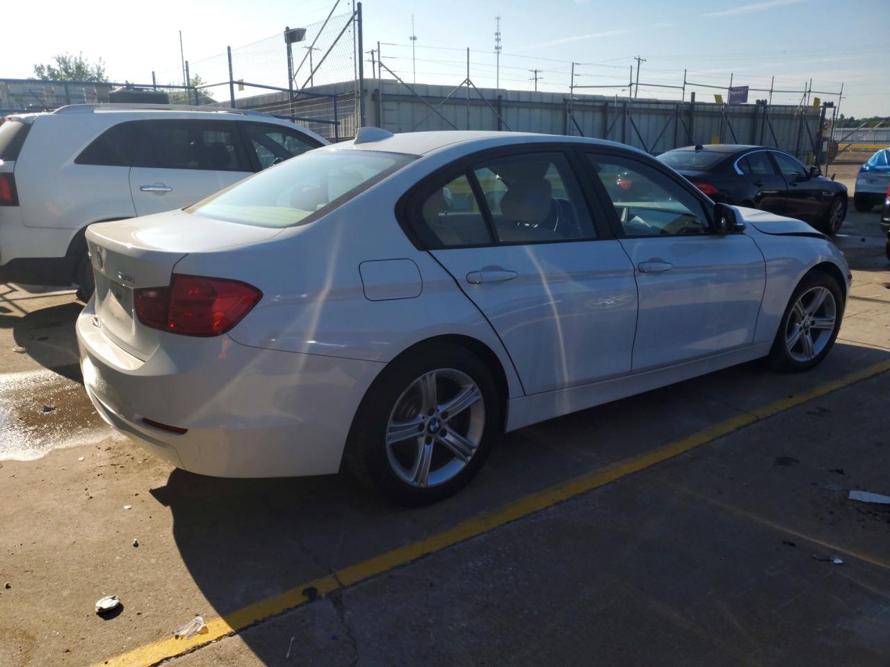 2014 Bmw 320 I Xdrive White vin: WBA3C3C50EP662640