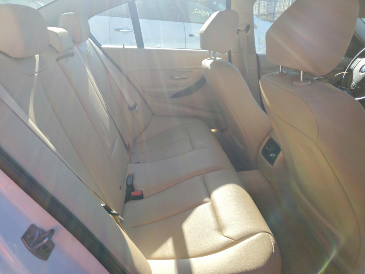2014 Bmw 320 I Xdrive White vin: WBA3C3C50EP662640