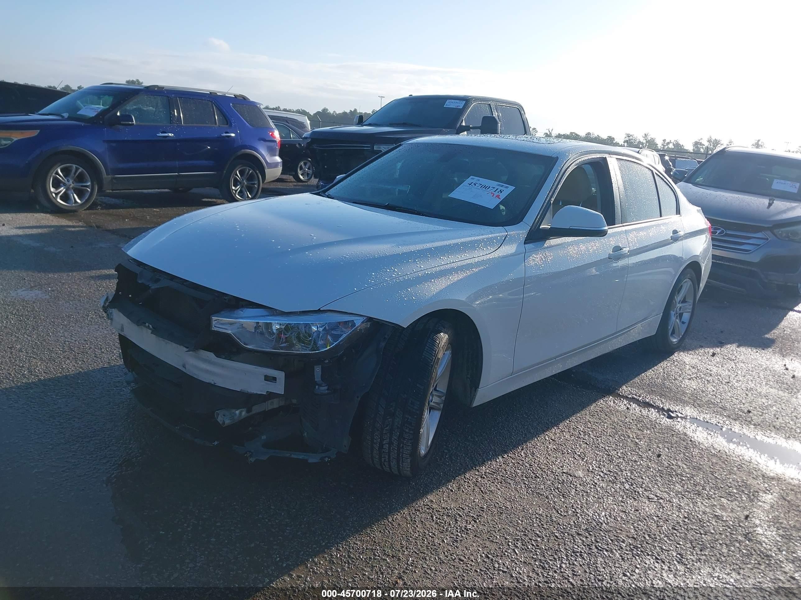 2013 Bmw 320i Xdrive White vin: WBA3C3C51DF982585