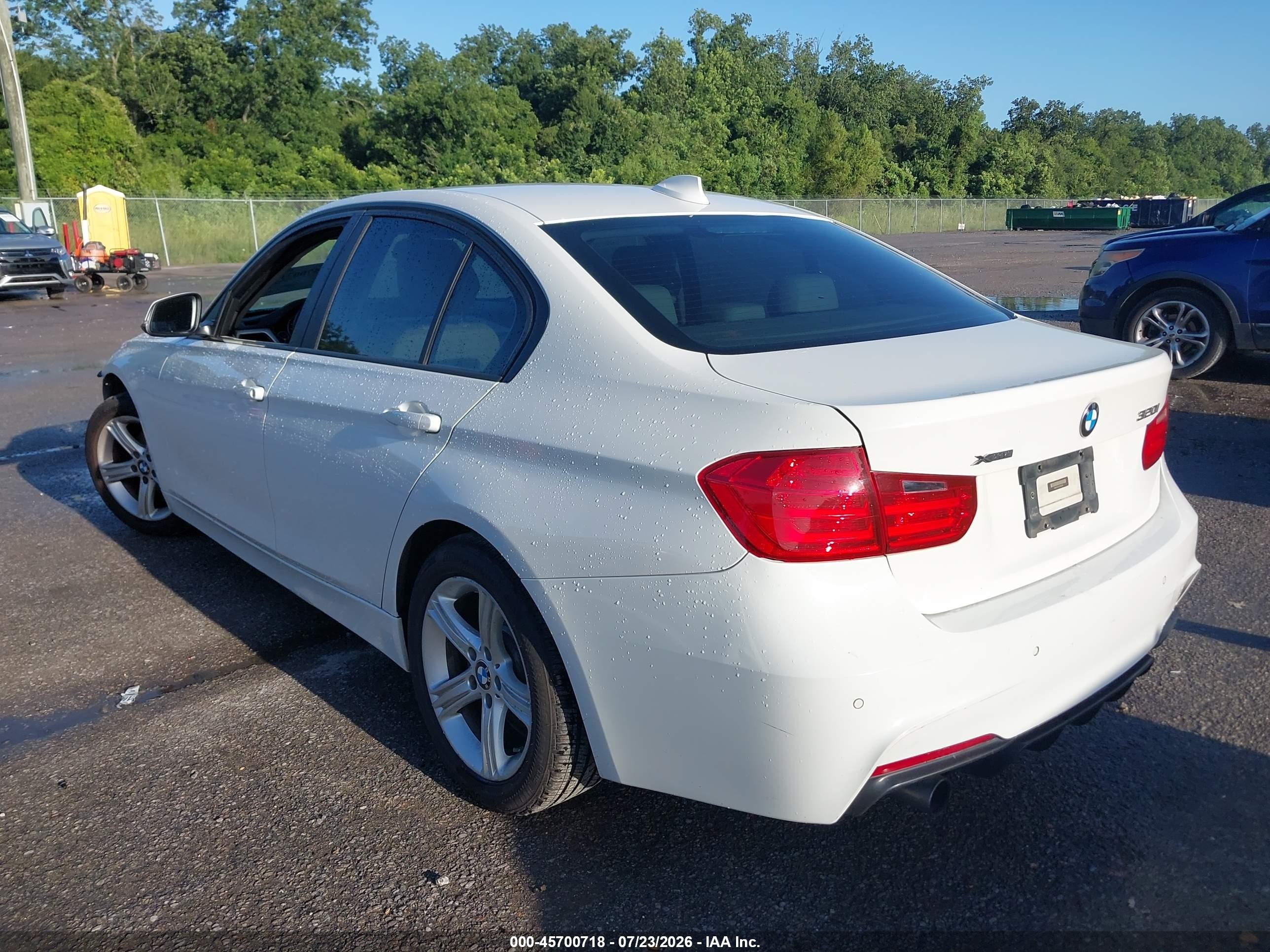 2013 Bmw 320i Xdrive White vin: WBA3C3C51DF982585