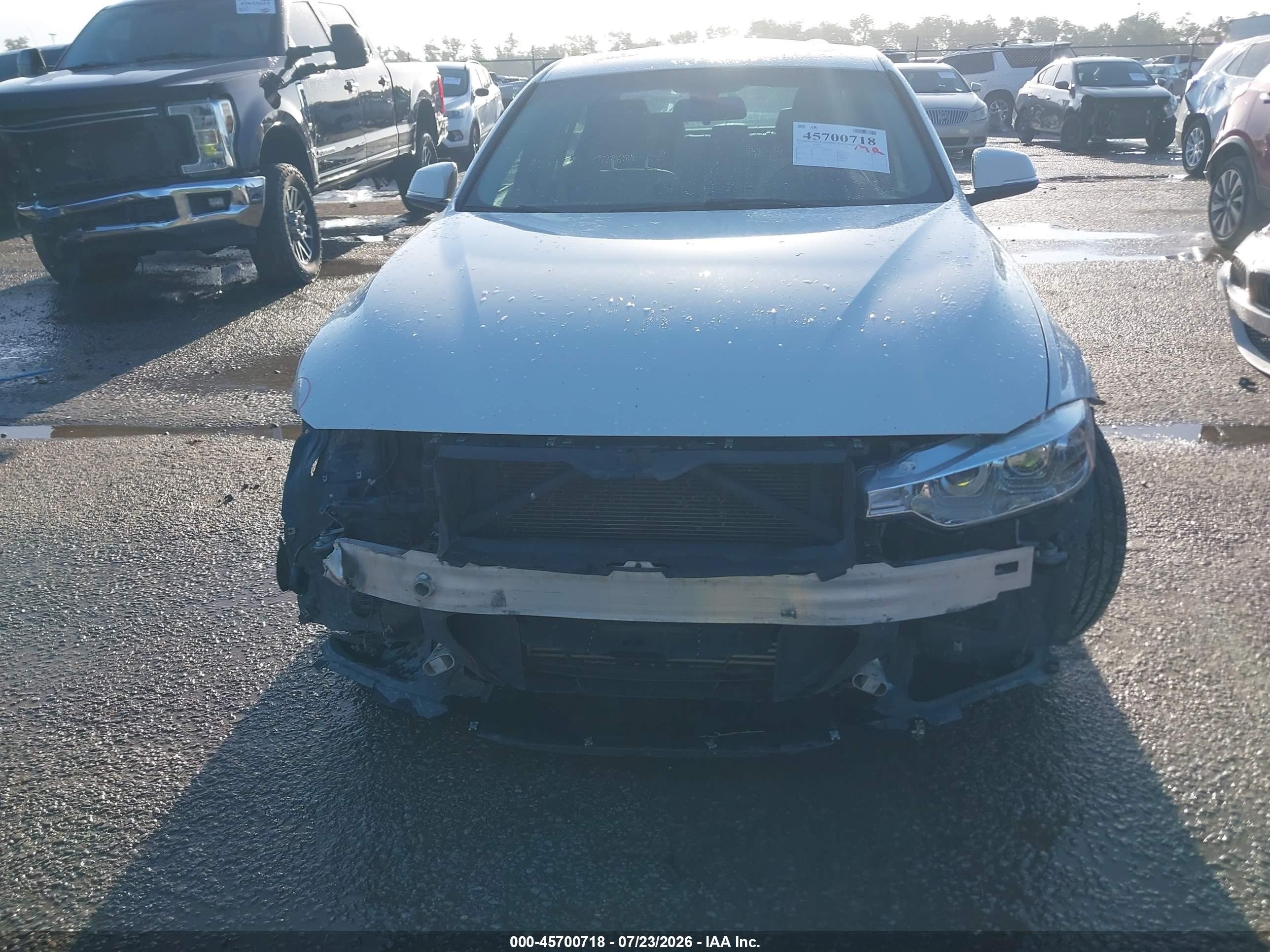 2013 Bmw 320i Xdrive White vin: WBA3C3C51DF982585