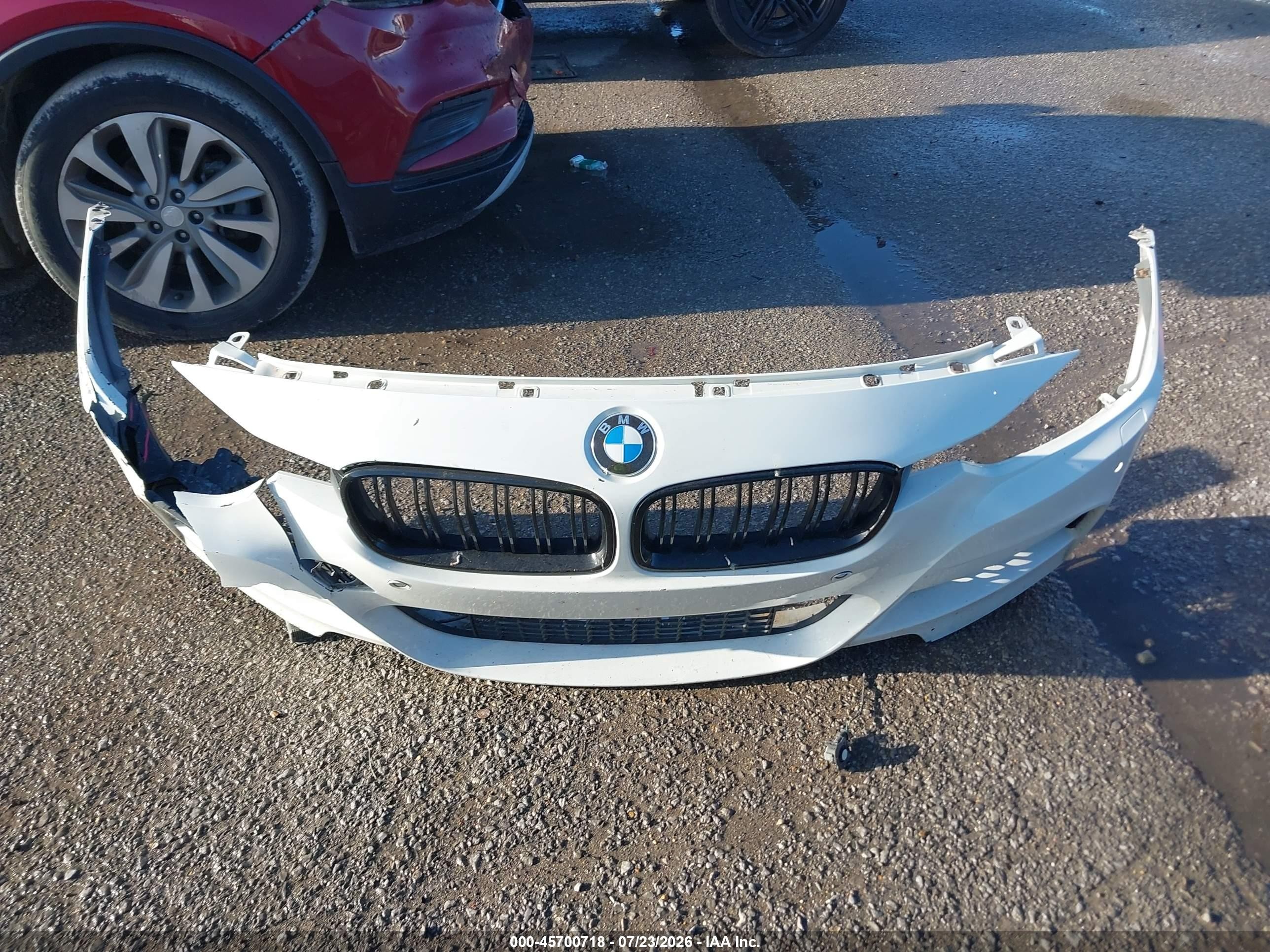2013 Bmw 320i Xdrive White vin: WBA3C3C51DF982585