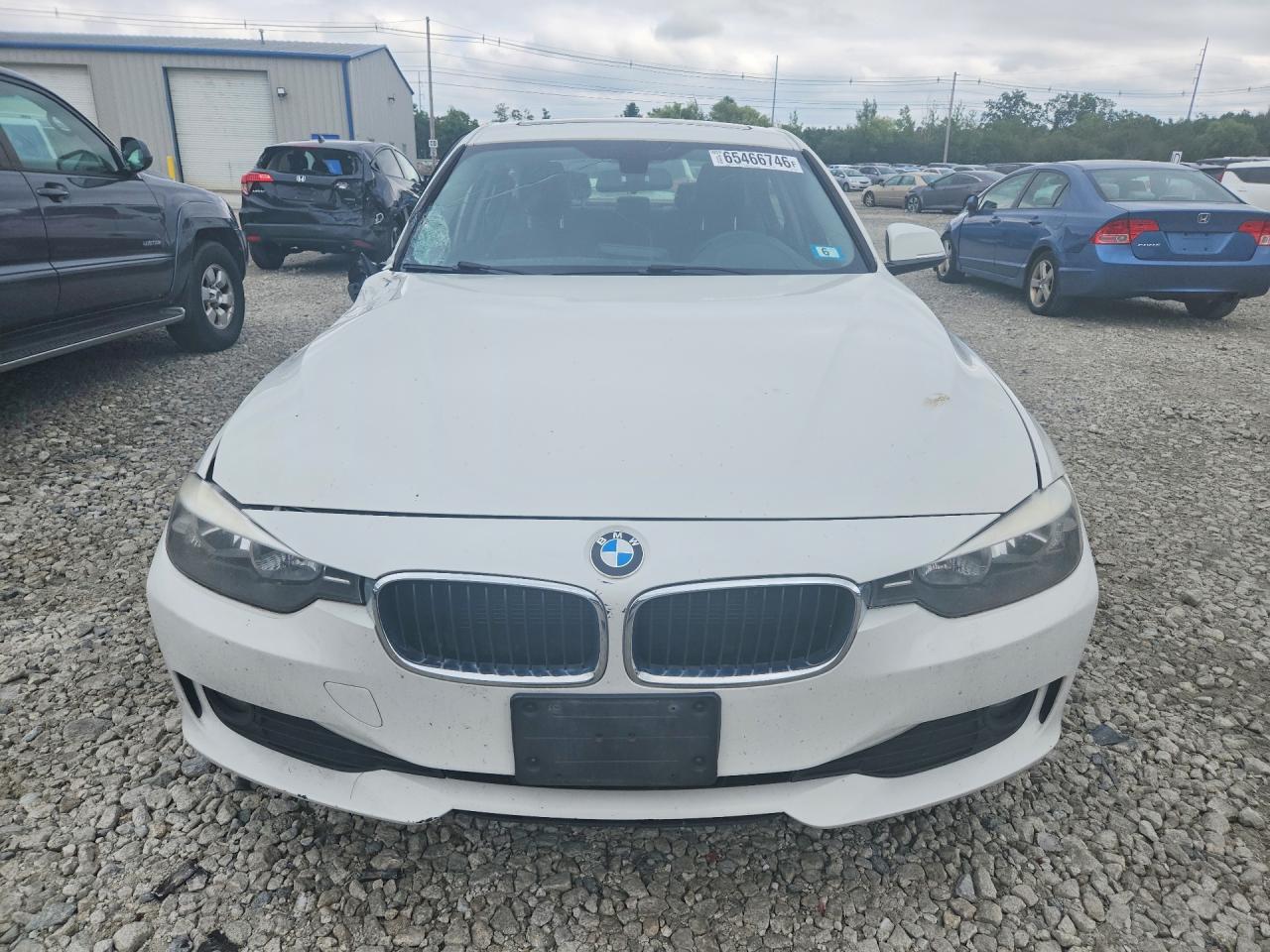 2014 Bmw 320 I Xdrive Белый vin: WBA3C3C51EP661318
