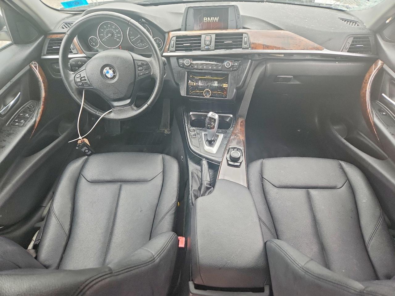 2014 Bmw 320 I Xdrive Белый vin: WBA3C3C51EP661318