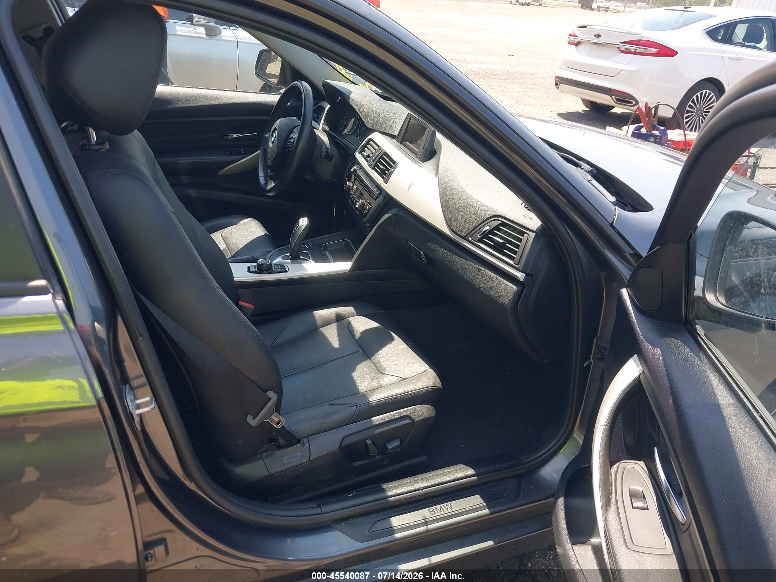 2014 Bmw 320i Xdrive Gray vin: WBA3C3C51EP662792