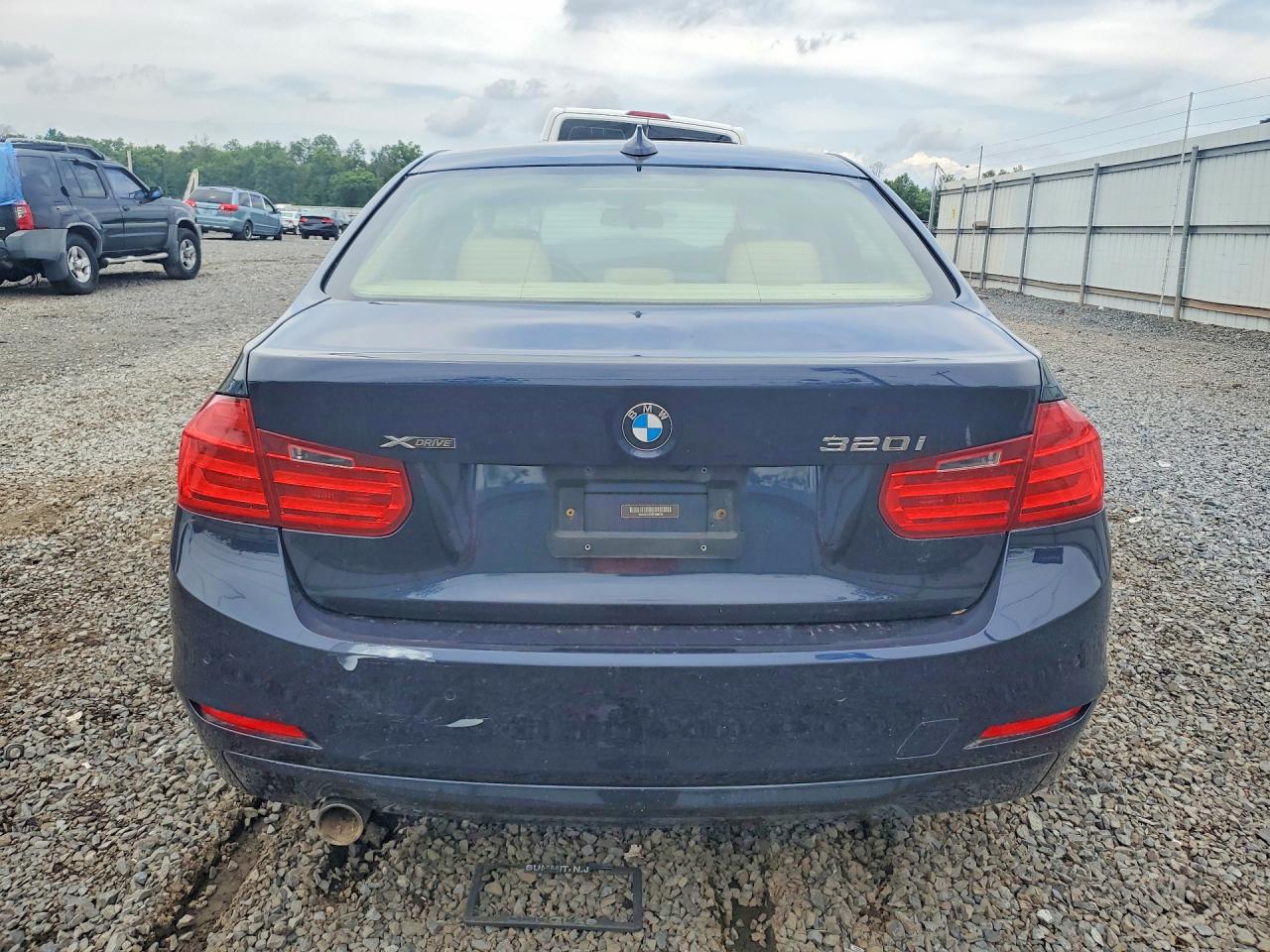 2014 Bmw 320 I Xdrive Blue vin: WBA3C3C52EF986078