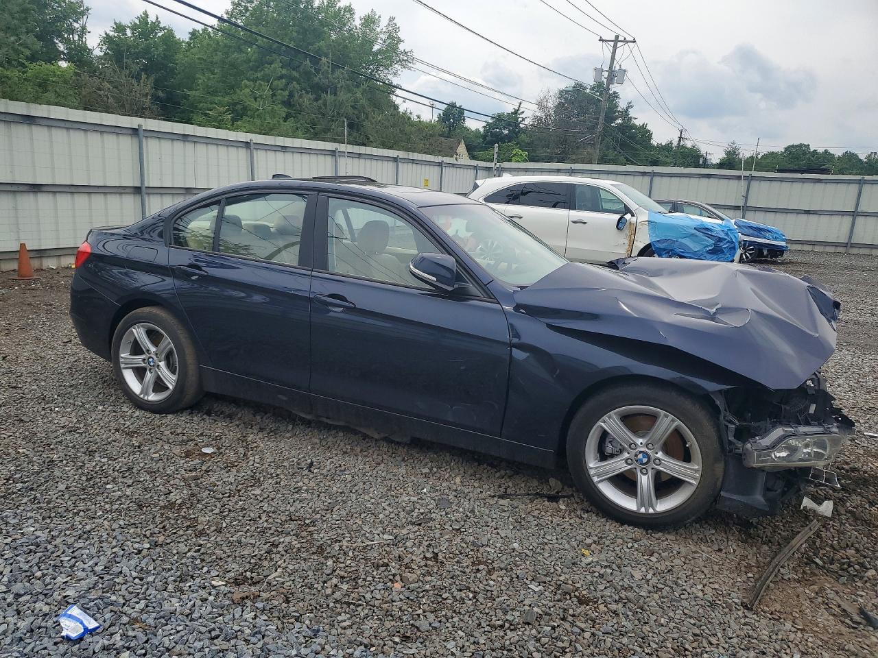 2014 Bmw 320 I Xdrive Blue vin: WBA3C3C52EF986078