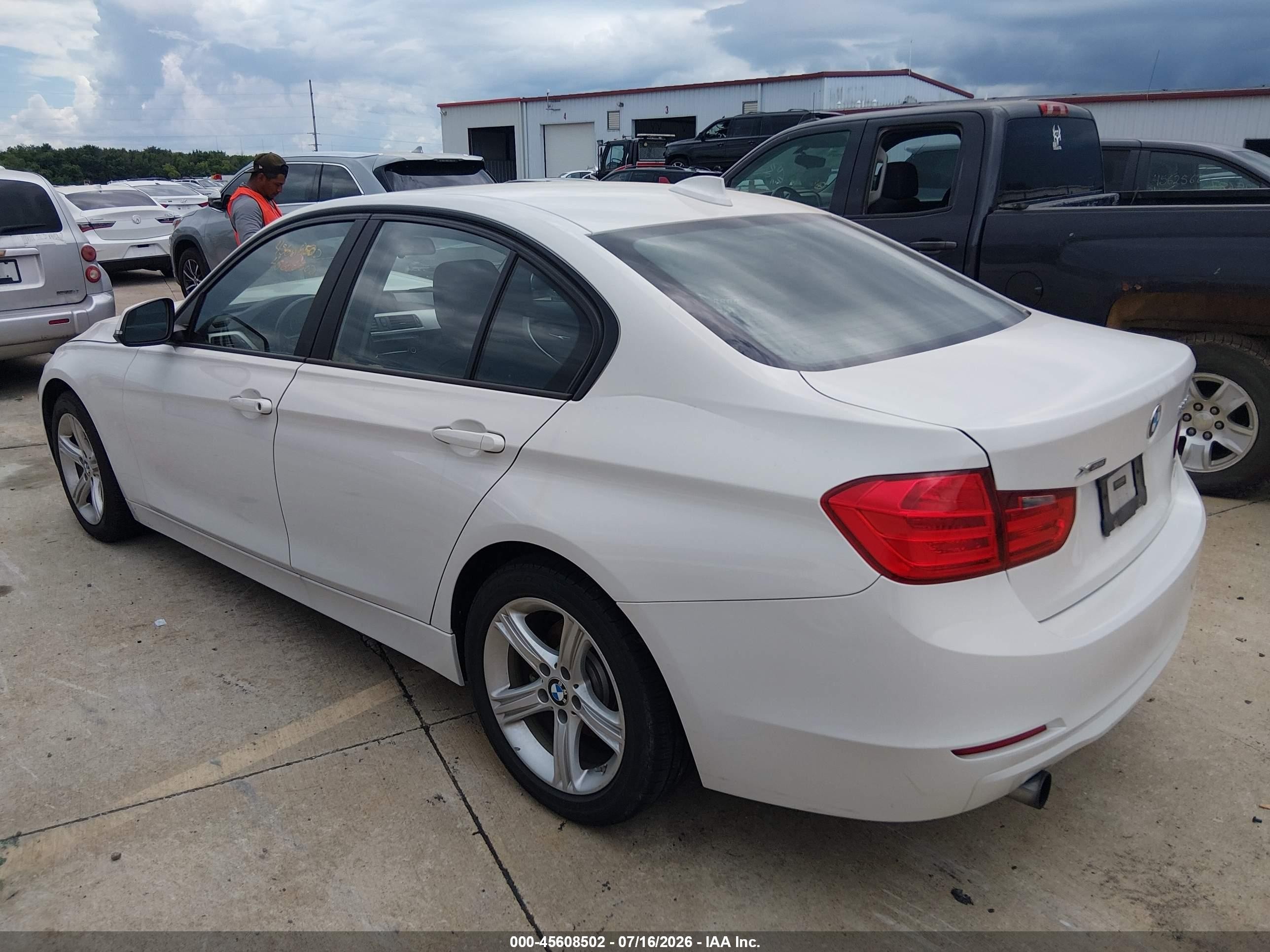 2015 Bmw 320i Xdrive White vin: WBA3C3C52FK202958