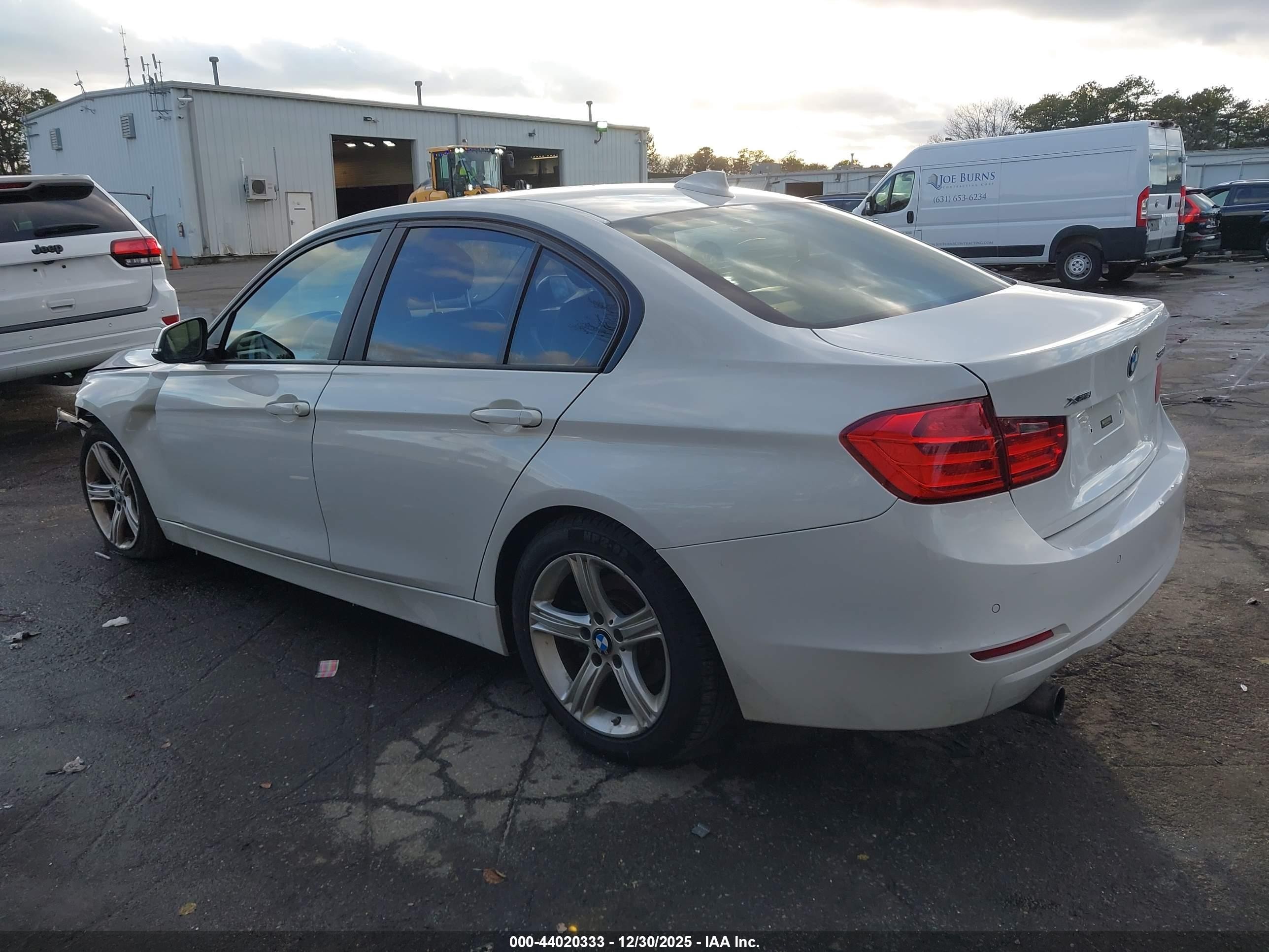 2015 Bmw 320i Xdrive White vin: WBA3C3C52FP663810