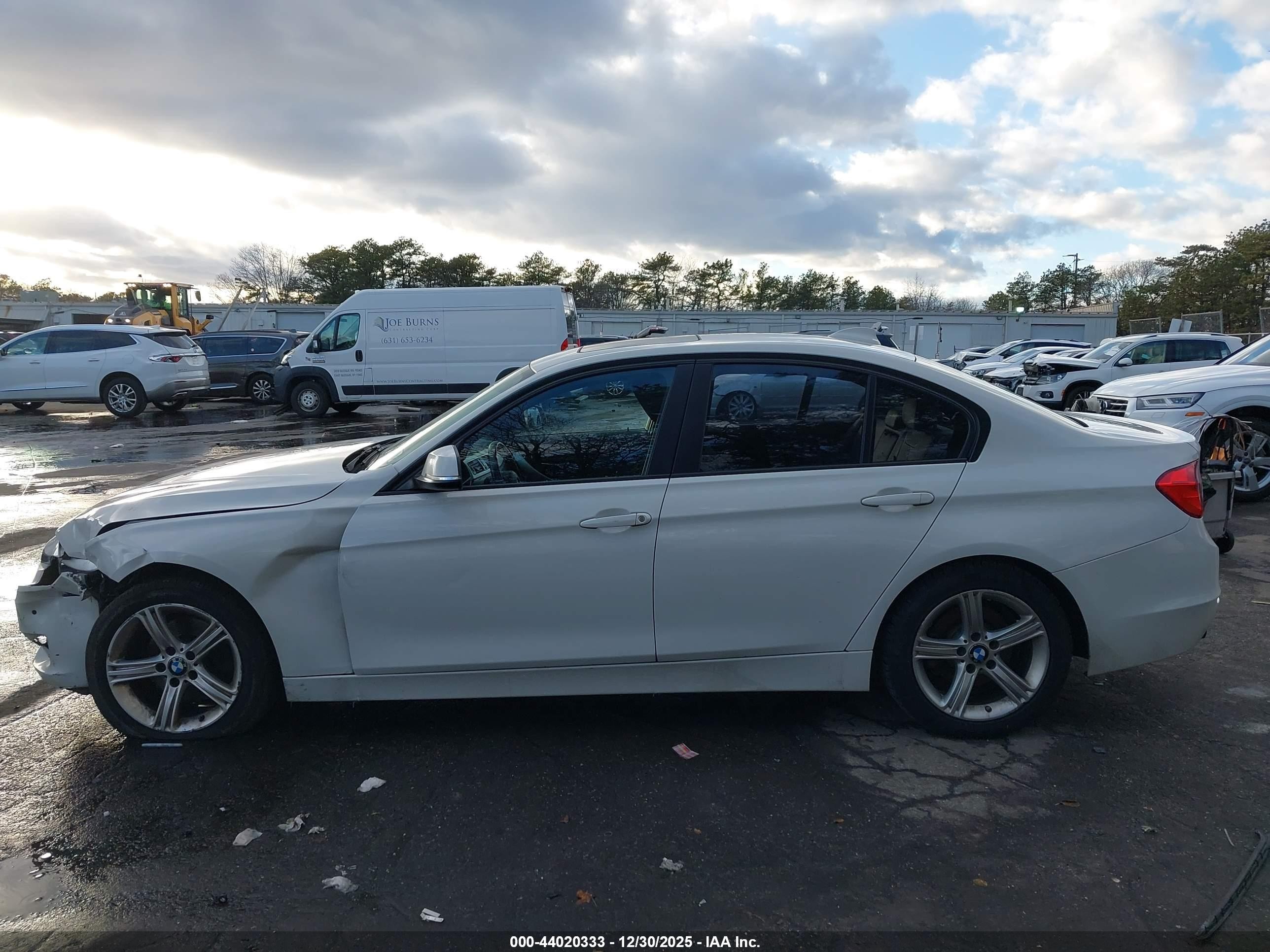 2015 Bmw 320i Xdrive White vin: WBA3C3C52FP663810