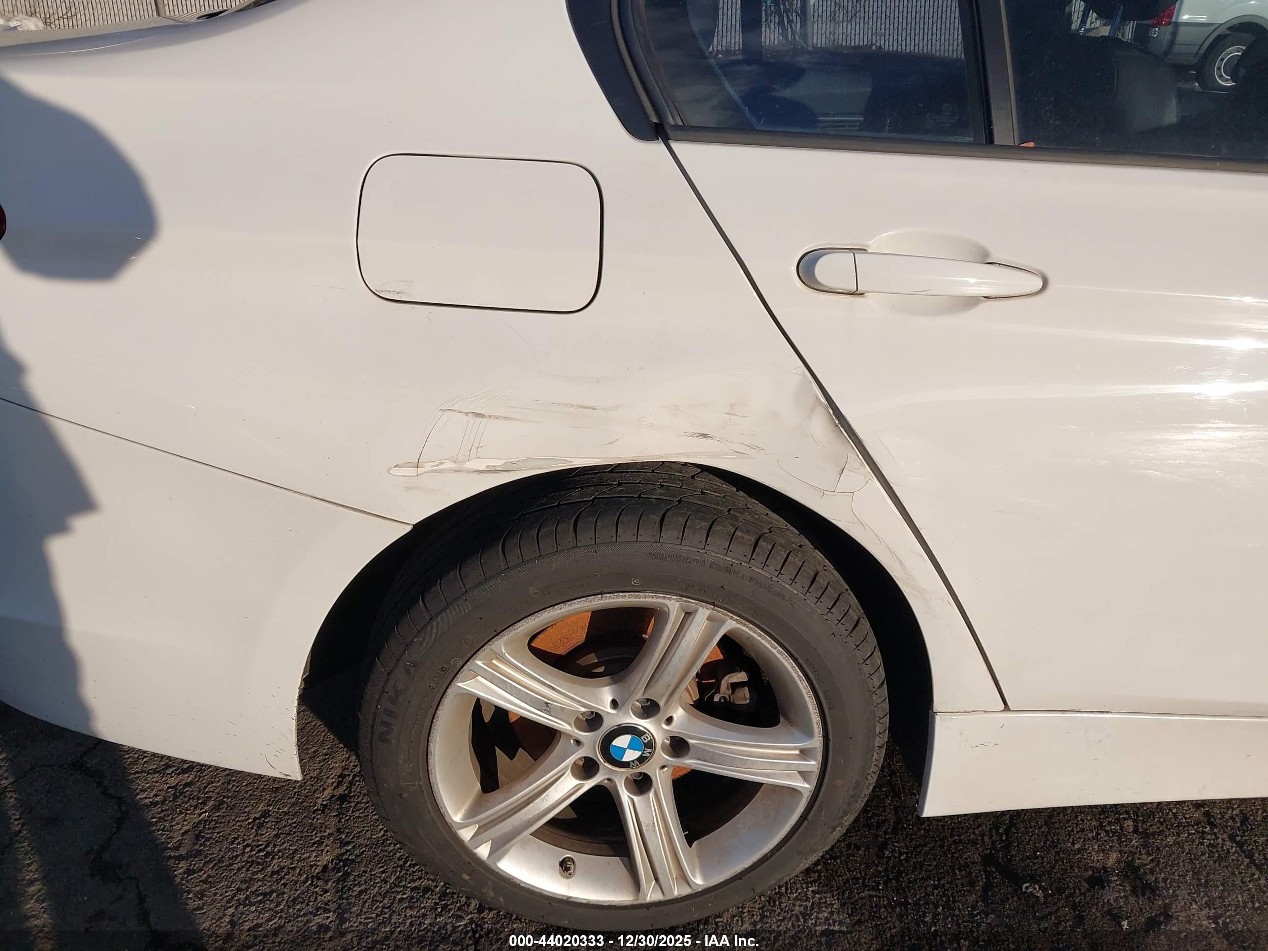 2015 Bmw 320i Xdrive White vin: WBA3C3C52FP663810