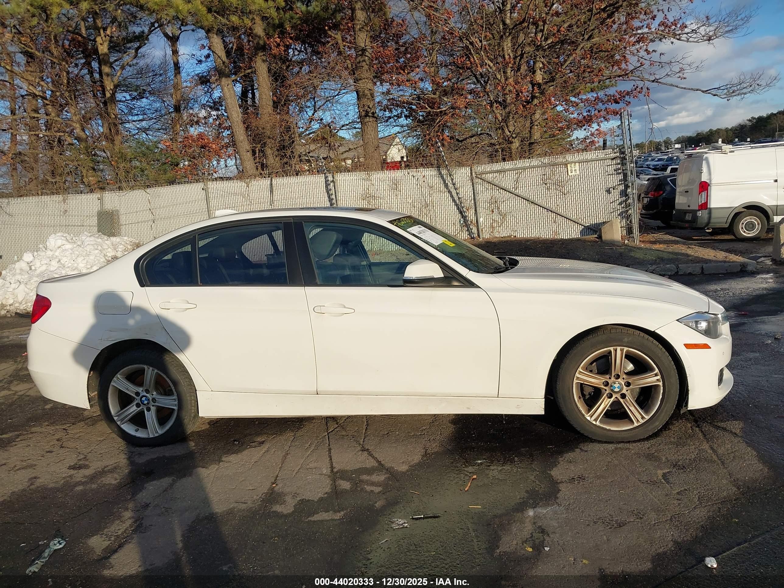 2015 Bmw 320i Xdrive White vin: WBA3C3C52FP663810