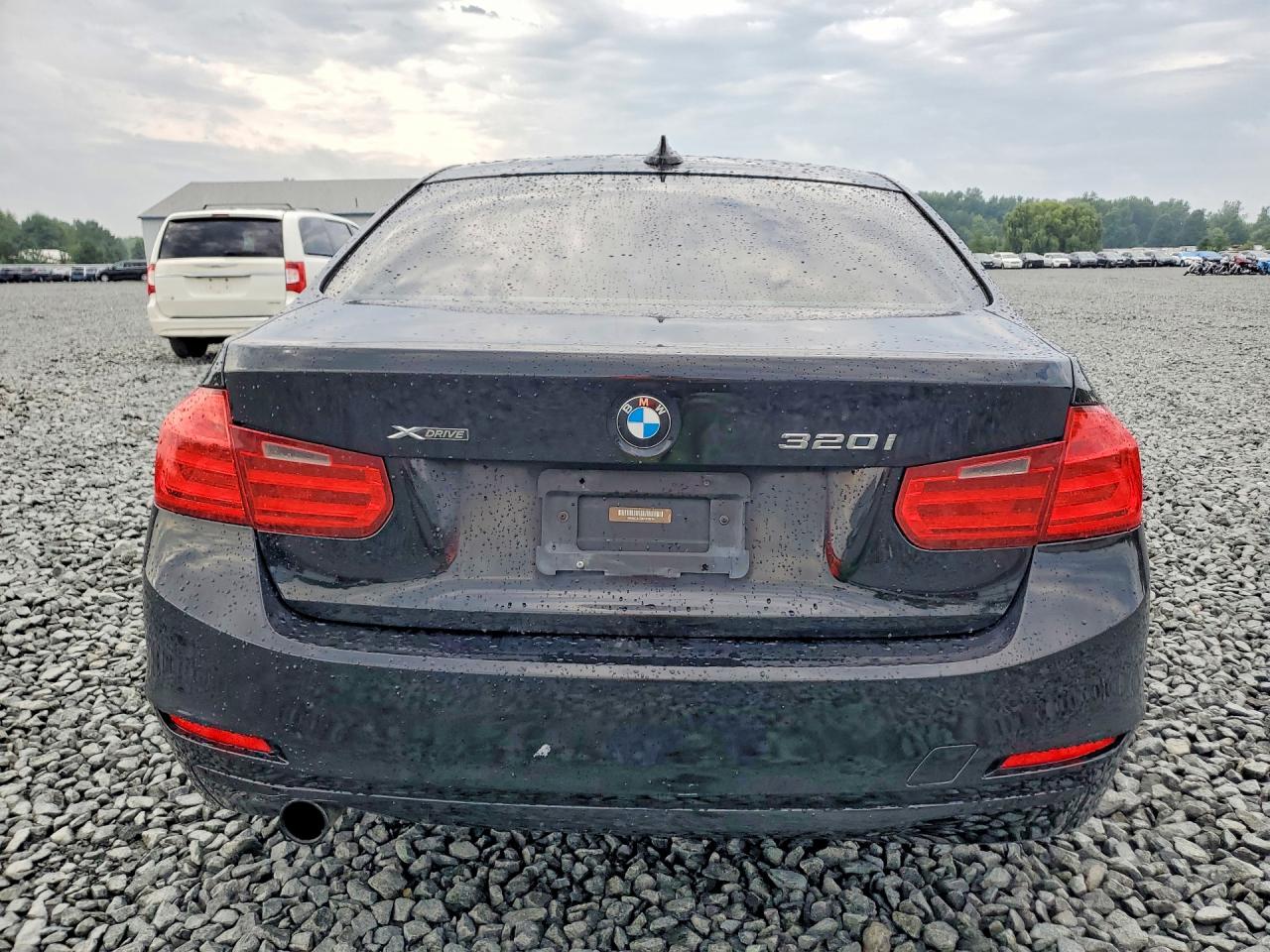 2013 Bmw 320 I Xdrive Black vin: WBA3C3C53DF979994