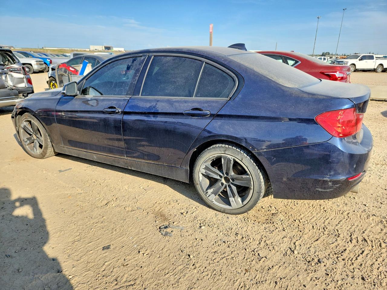 2014 Bmw 320 I Xdrive Blue vin: WBA3C3C53EF986154