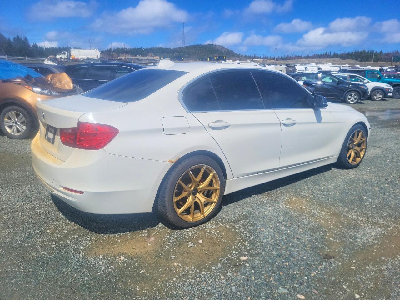 2014 Bmw 320 I Xdrive White vin: WBA3C3C53EP661725
