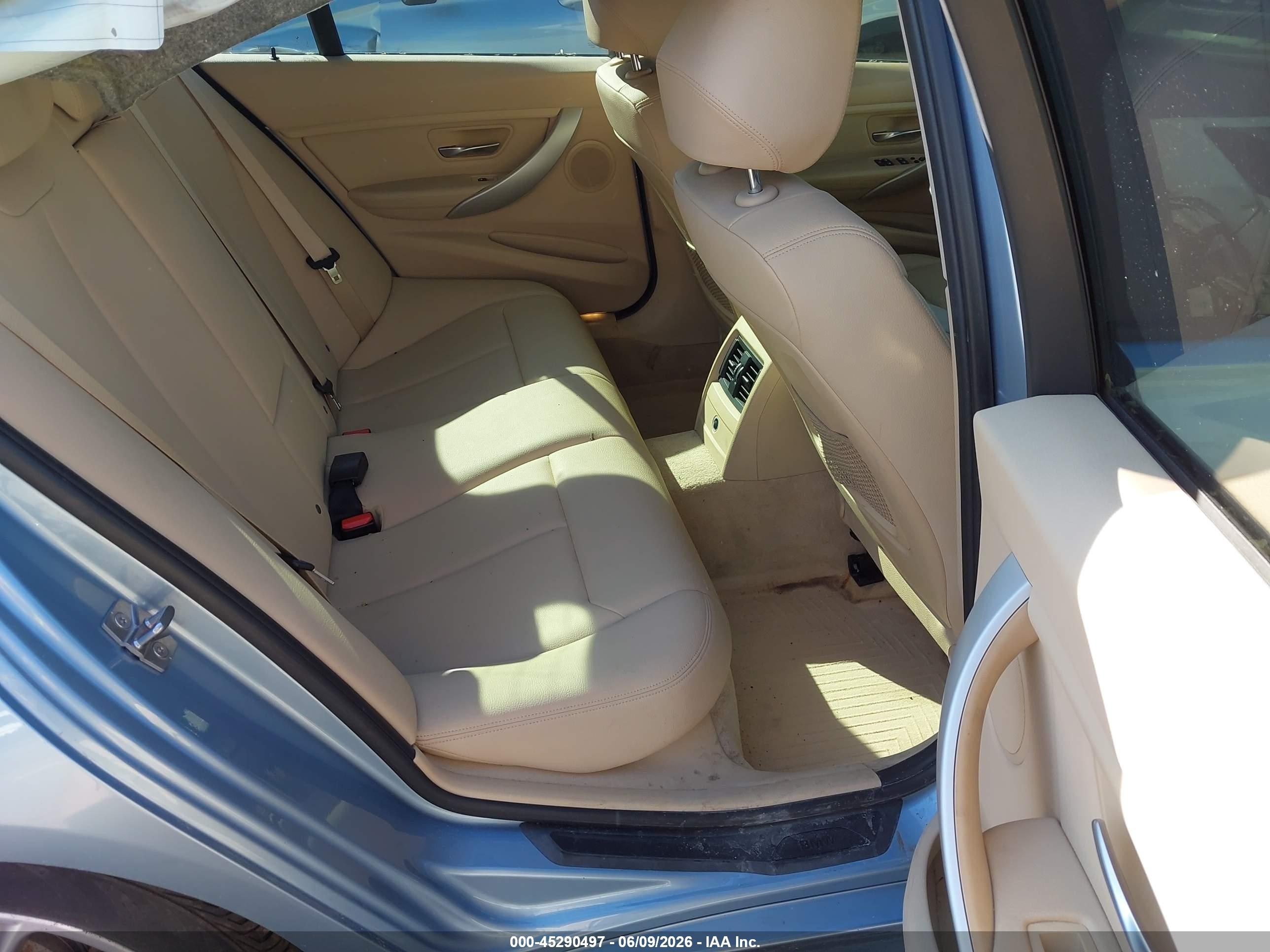 2014 Bmw 320i Xdrive Light Blue vin: WBA3C3C54EF983571