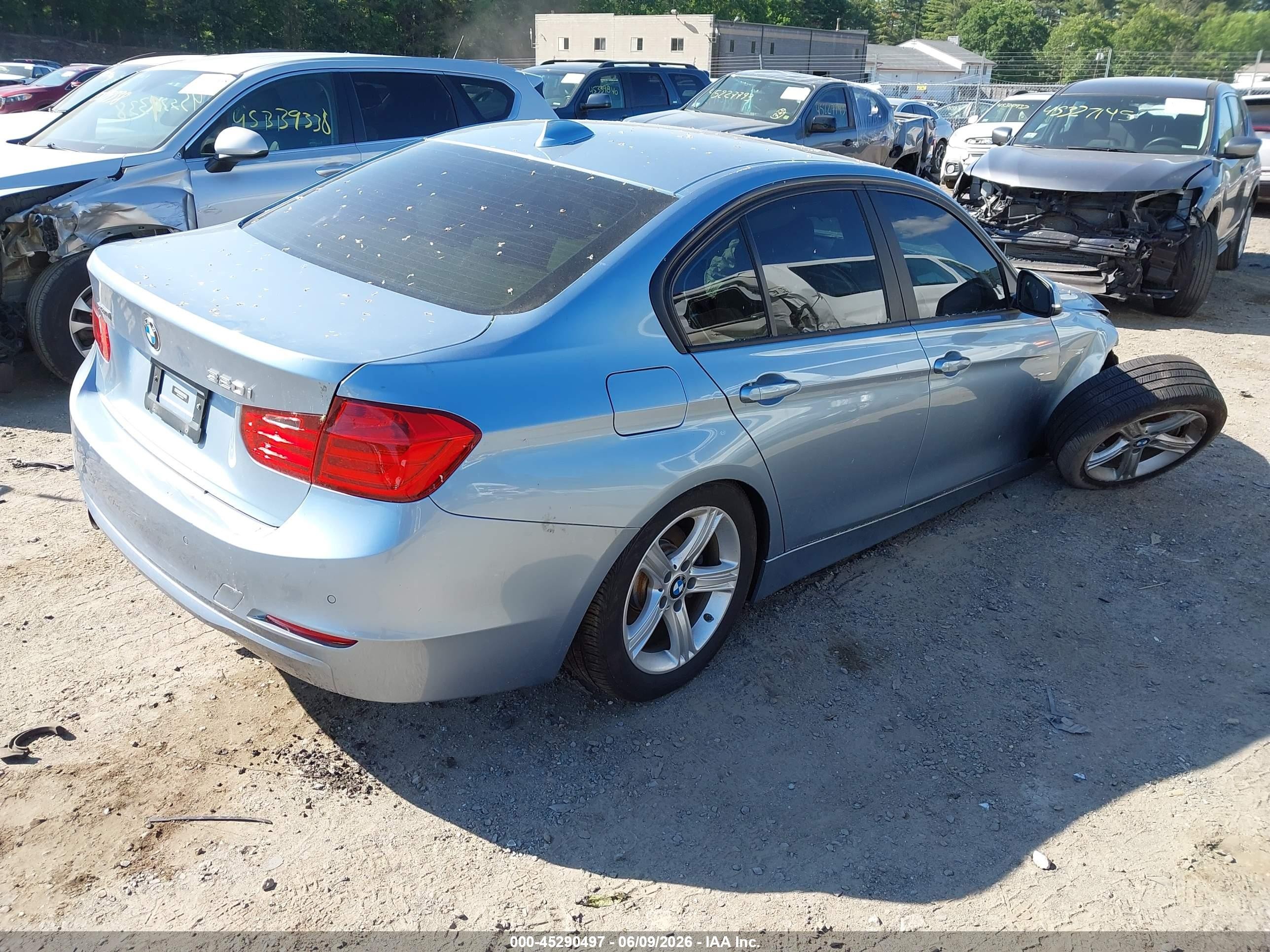 2014 Bmw 320i Xdrive Light Blue vin: WBA3C3C54EF983571