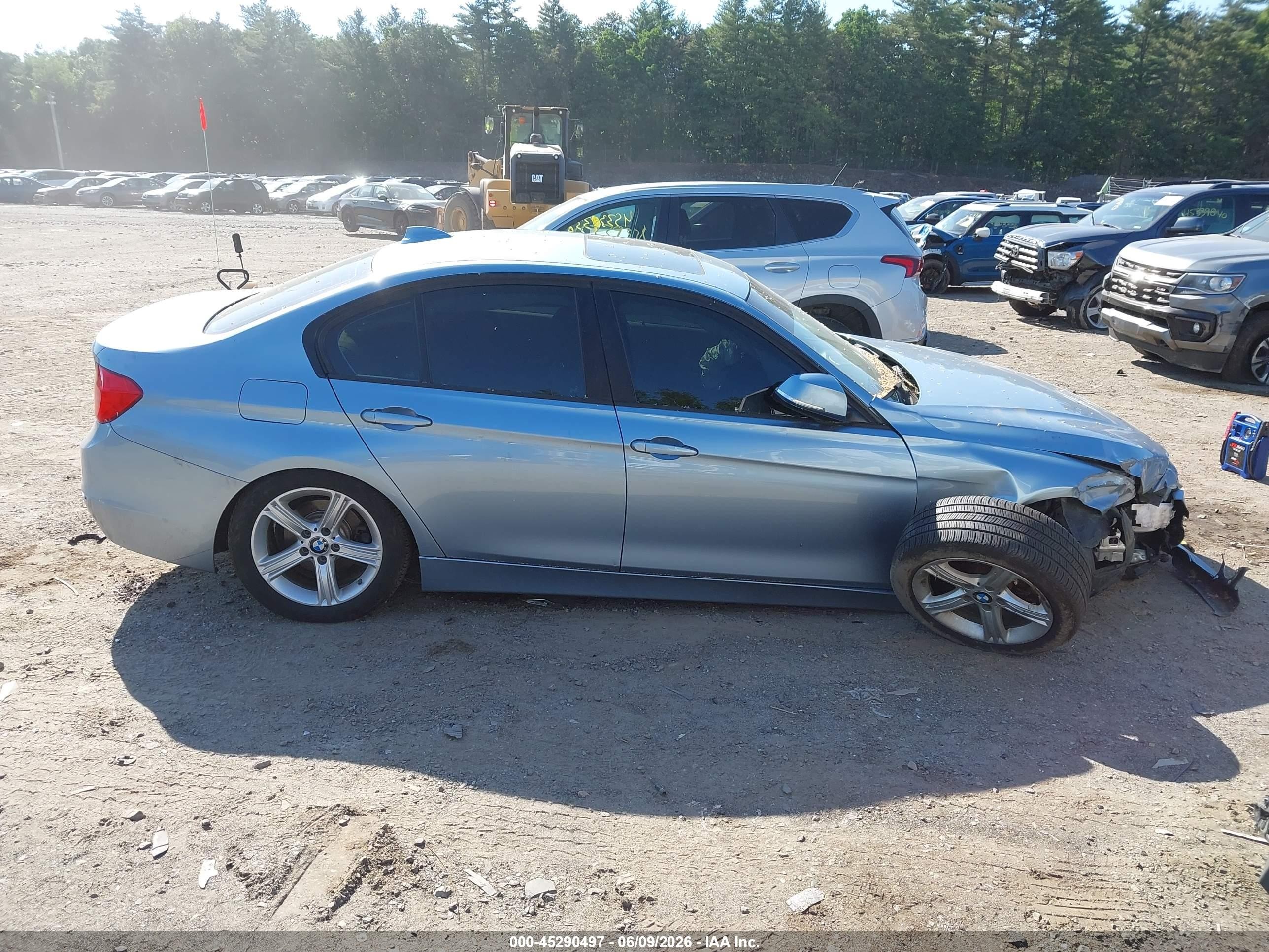 2014 Bmw 320i Xdrive Light Blue vin: WBA3C3C54EF983571