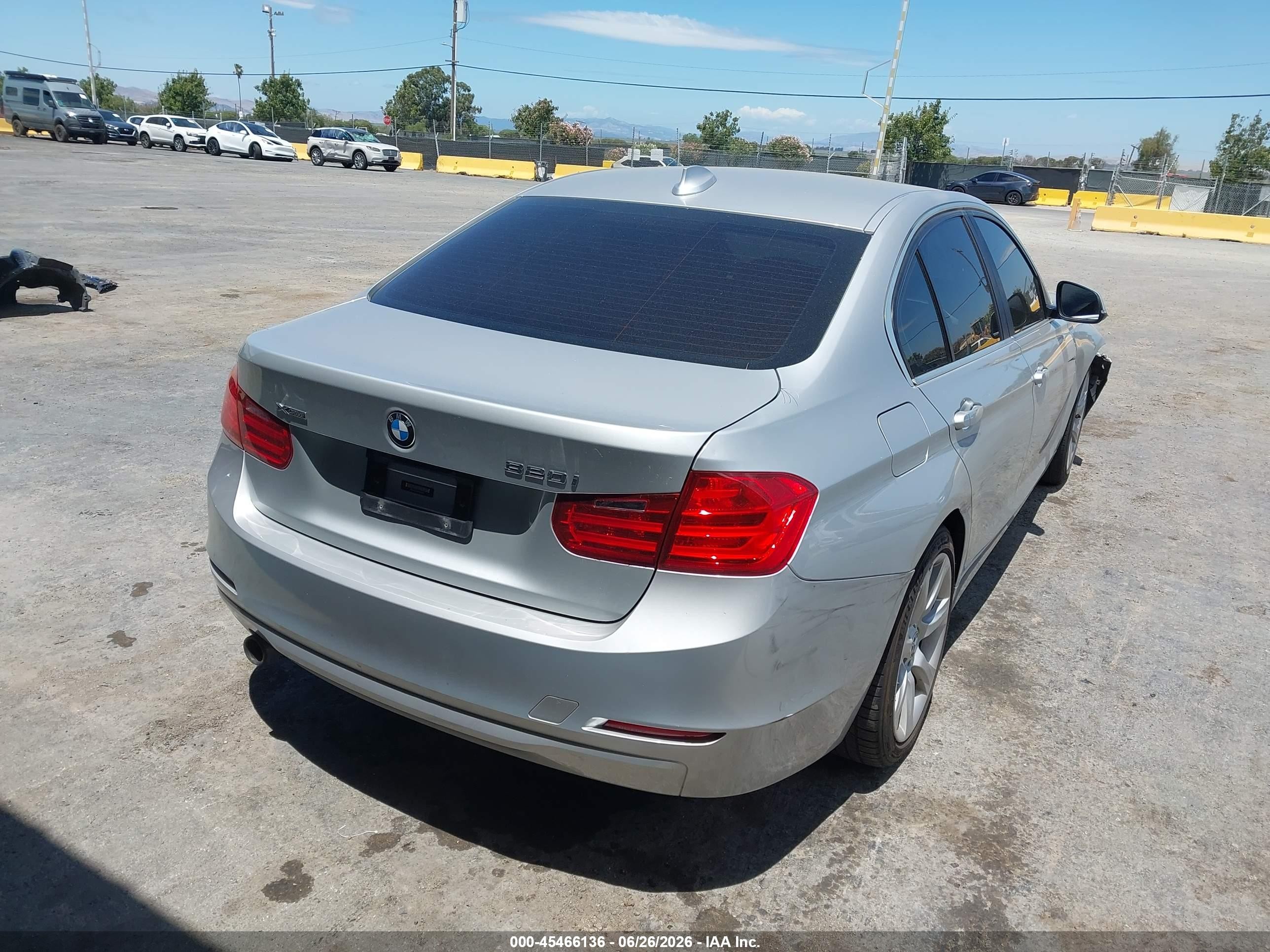 2015 Bmw 320i Xdrive Silver vin: WBA3C3C54FK202752