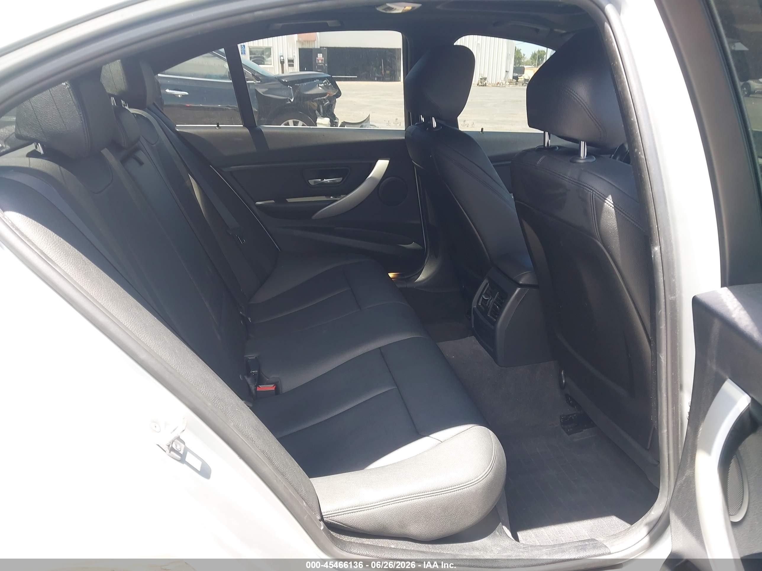 2015 Bmw 320i Xdrive Silver vin: WBA3C3C54FK202752