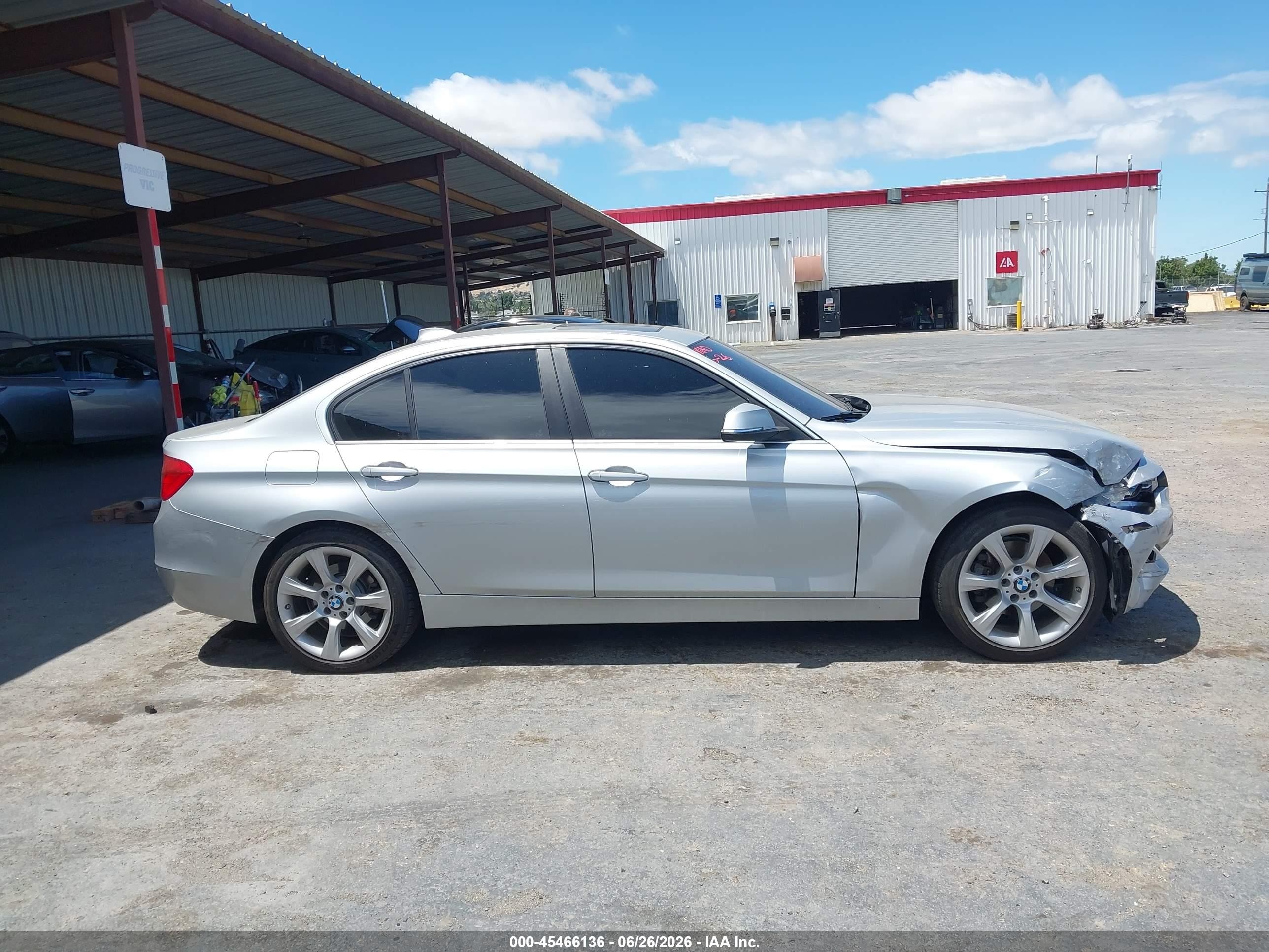 2015 Bmw 320i Xdrive Silver vin: WBA3C3C54FK202752