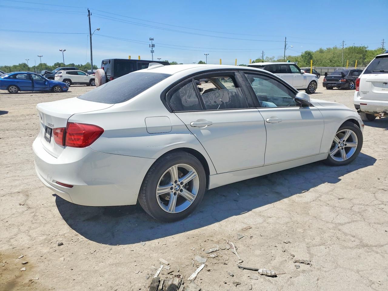 2013 Bmw 320 I Xdrive White vin: WBA3C3C55DF980855