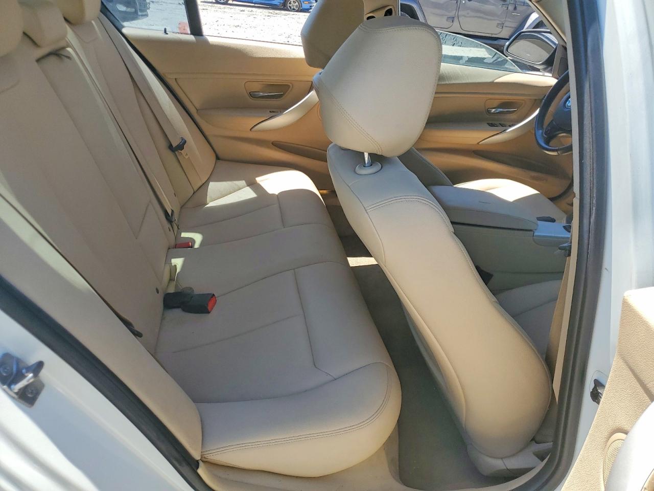 2013 Bmw 320 I Xdrive White vin: WBA3C3C55DF980855