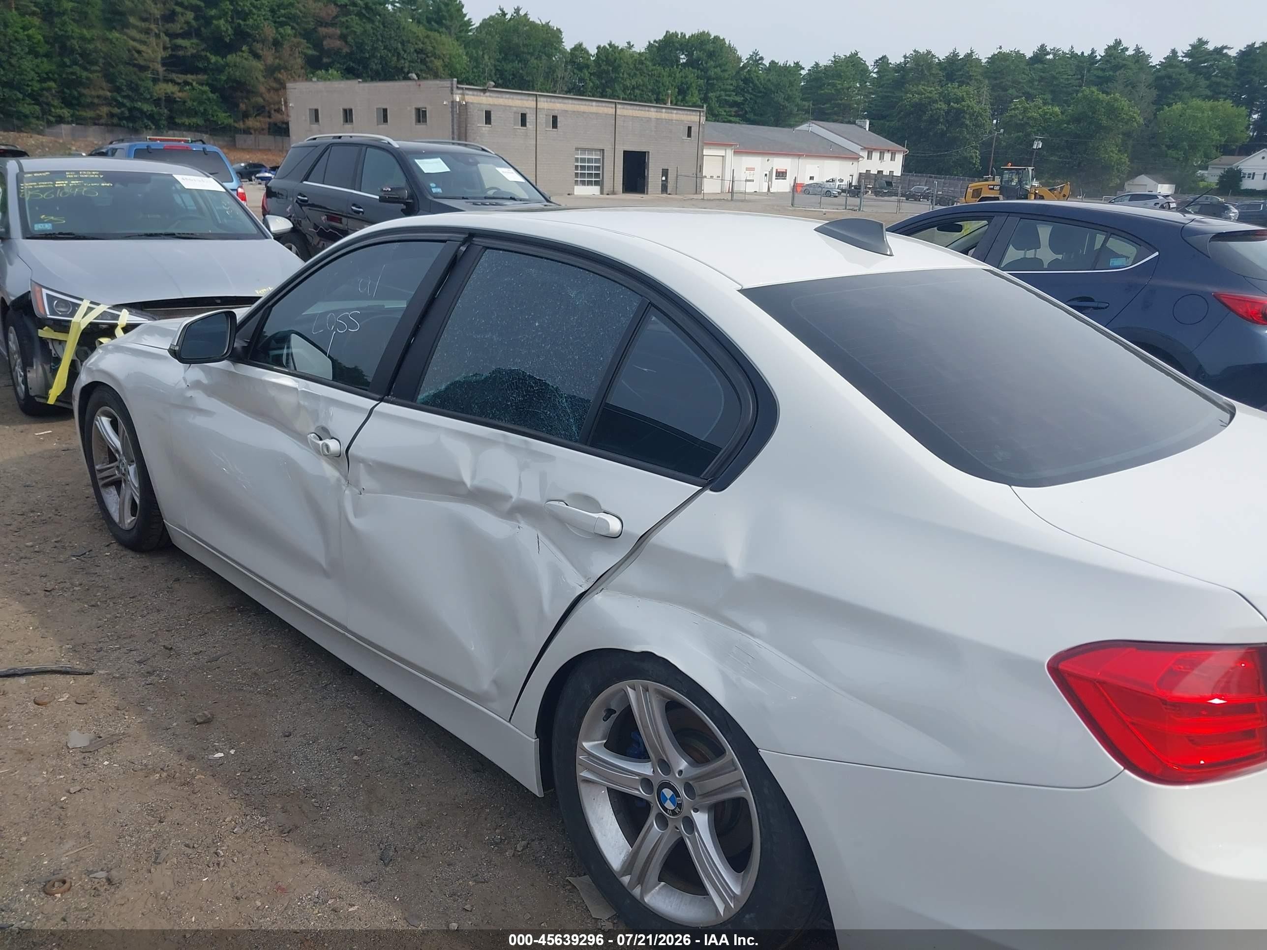 2014 Bmw 320i Xdrive White vin: WBA3C3C55EP661015