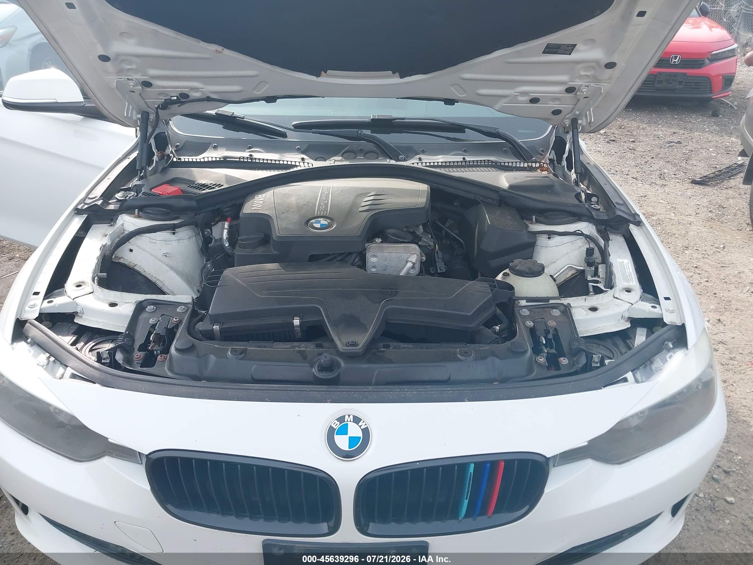 2014 Bmw 320i Xdrive White vin: WBA3C3C55EP661015