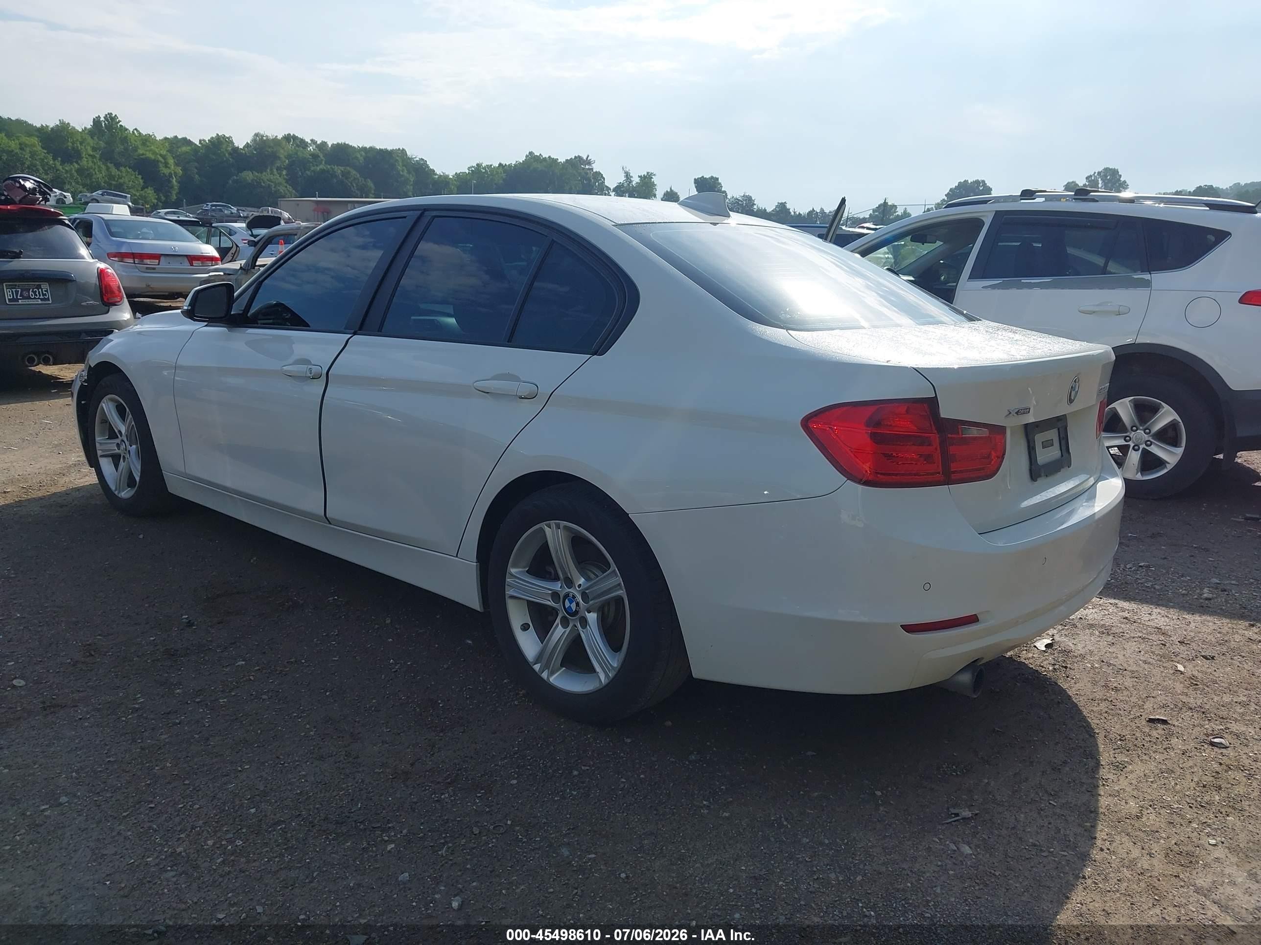 2015 Bmw 320i Xdrive White vin: WBA3C3C55FP664952
