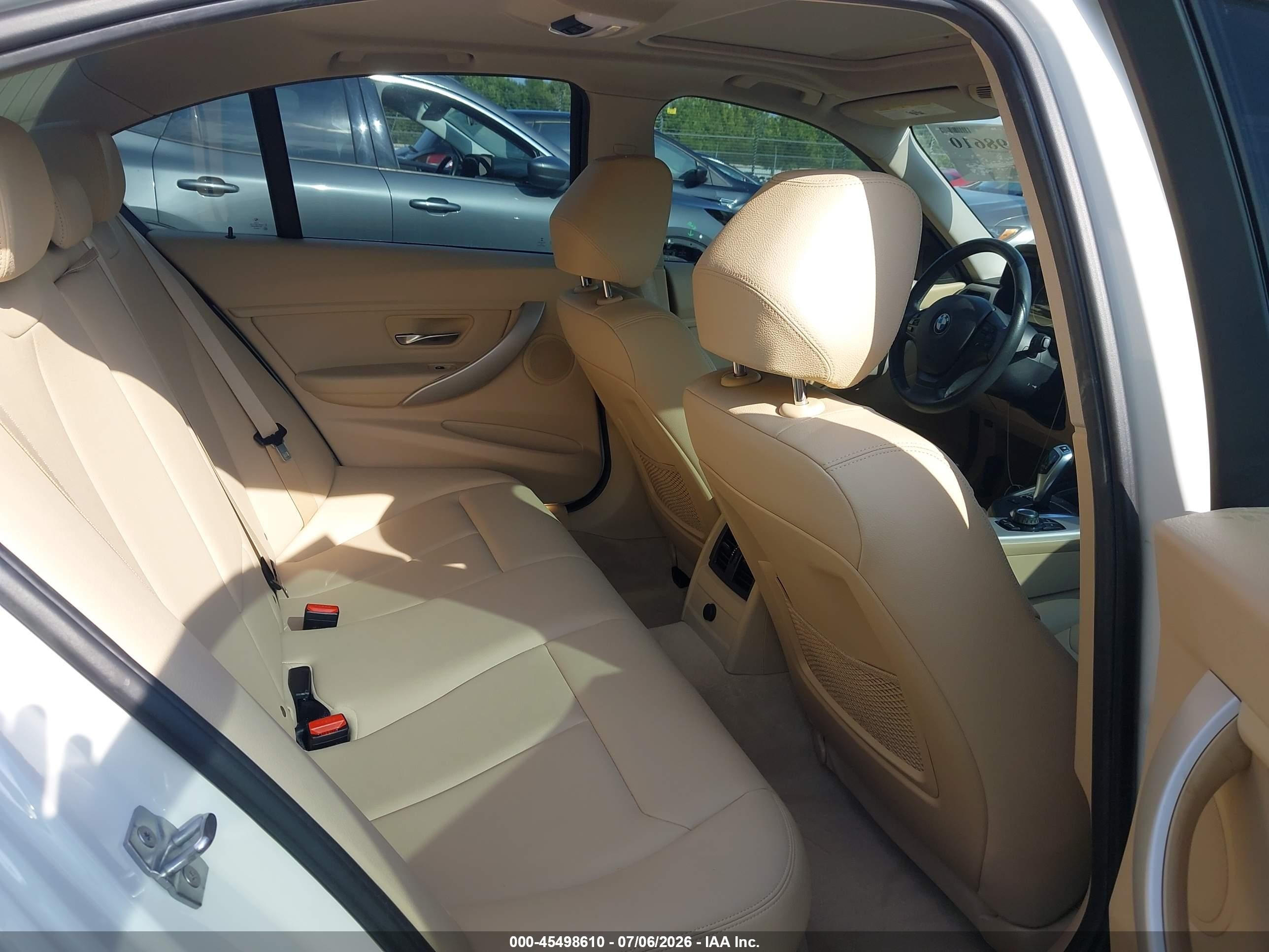 2015 Bmw 320i Xdrive White vin: WBA3C3C55FP664952