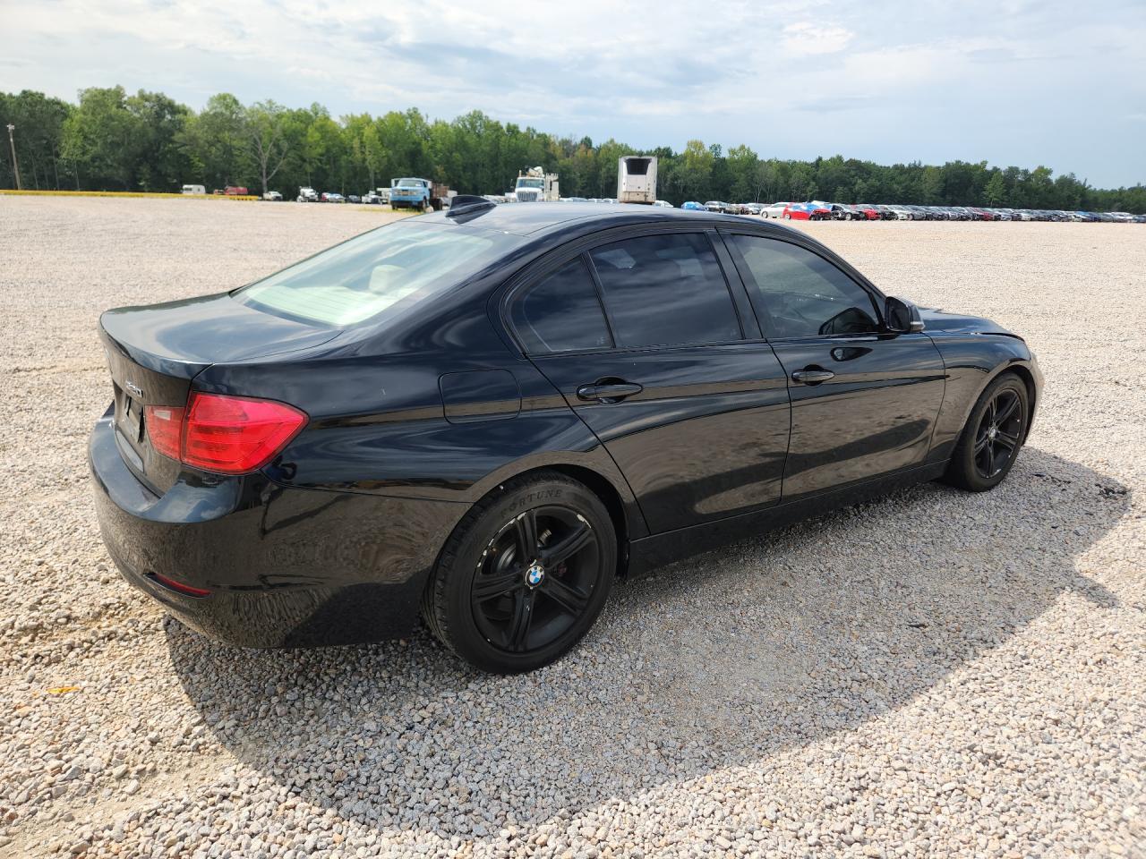 2013 Bmw 320 I Xdrive Black vin: WBA3C3C56DF980766