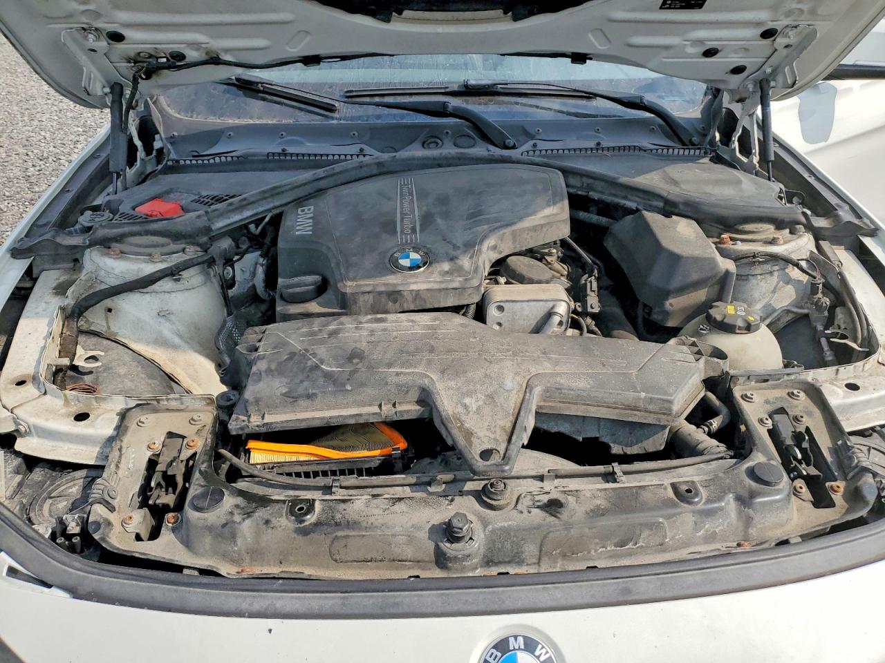 2015 Bmw 320 I Xdrive Белый vin: WBA3C3C56FK202980