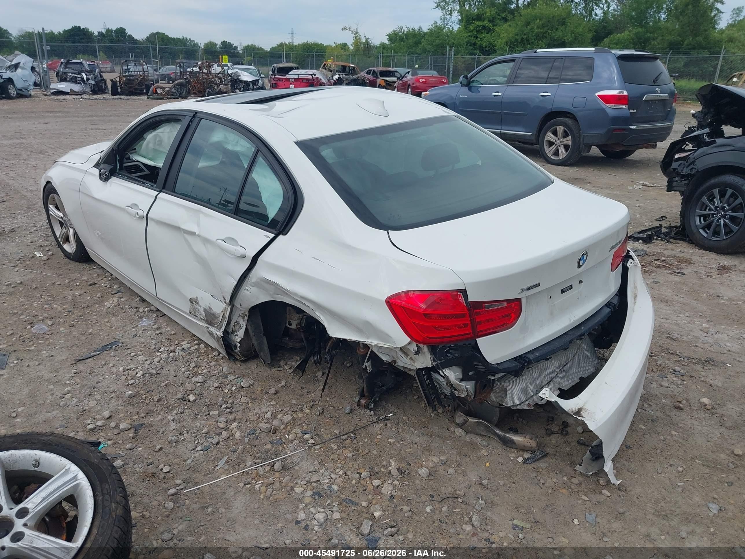 2015 Bmw 320i Xdrive White vin: WBA3C3C56FP664524