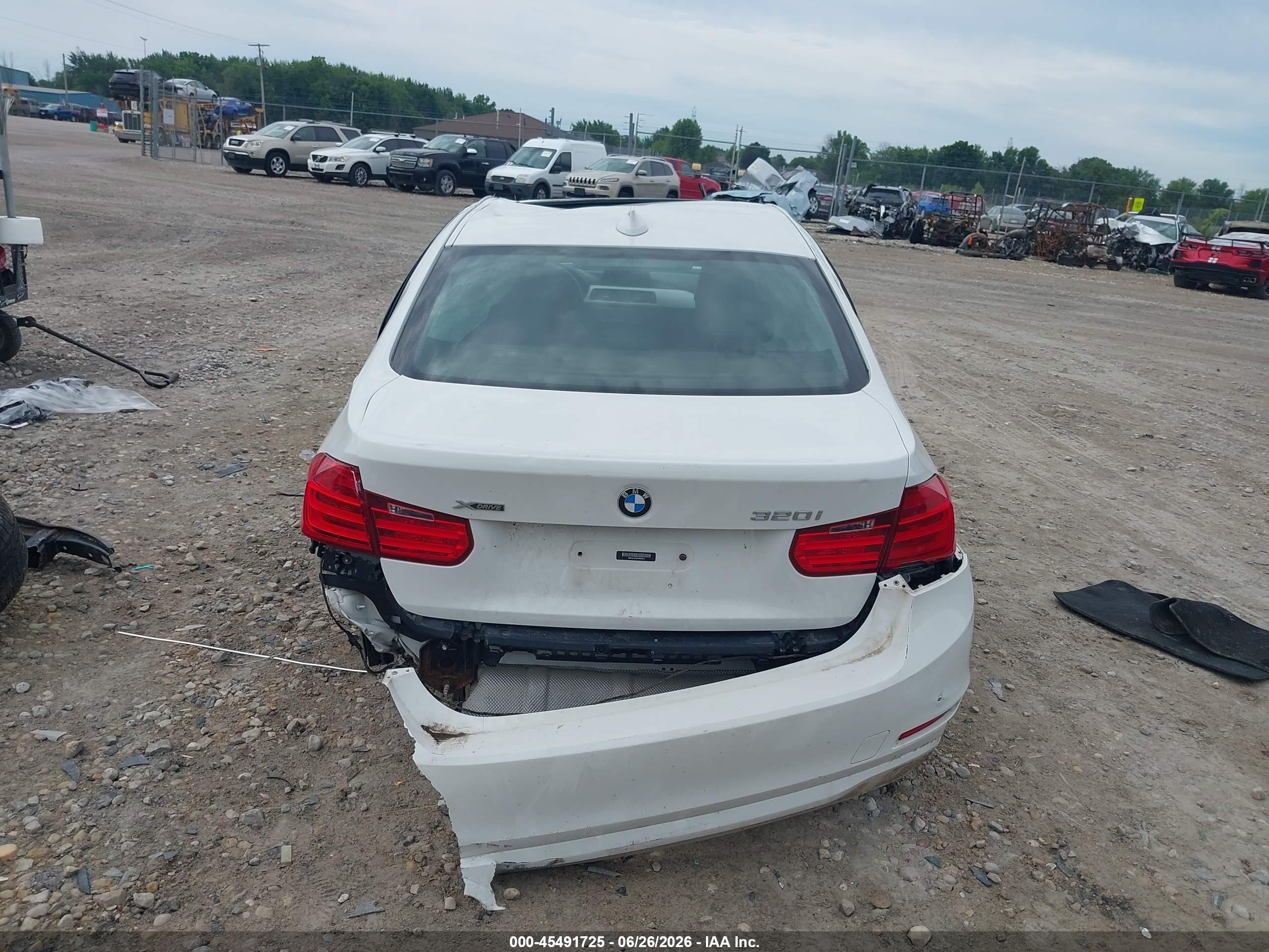 2015 Bmw 320i Xdrive White vin: WBA3C3C56FP664524
