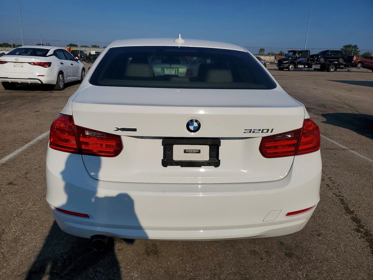 2014 Bmw 320 I Xdrive White vin: WBA3C3C57EF984794