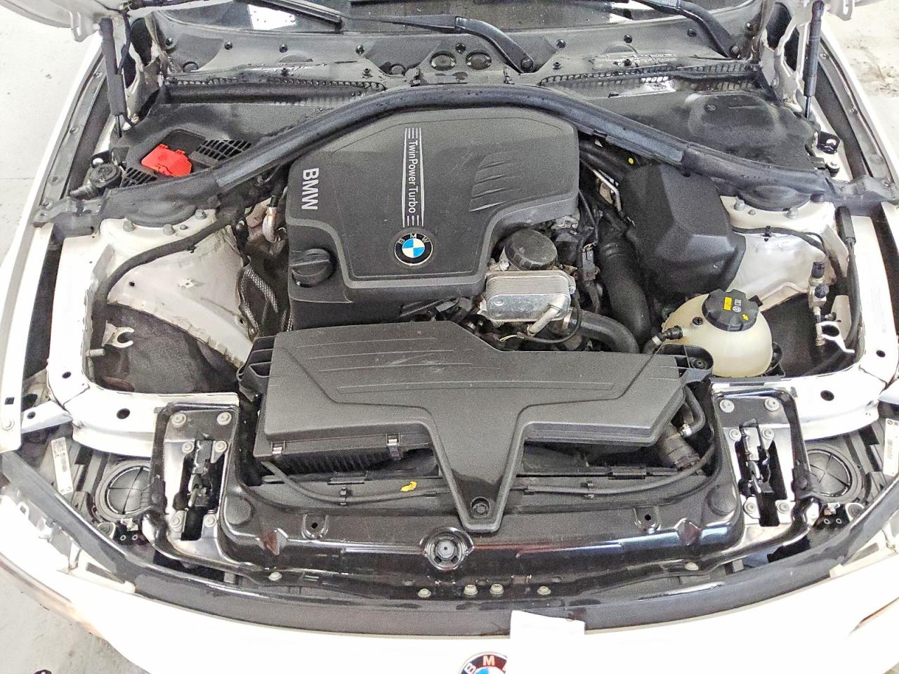 2015 Bmw 320 I Xdrive White vin: WBA3C3C57FK202468