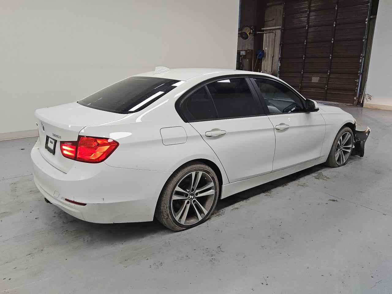 2015 Bmw 320 I Xdrive White vin: WBA3C3C57FK202468 Damage: Right Qtr Panel, Heavy Scratch, 1 To 2 Inches