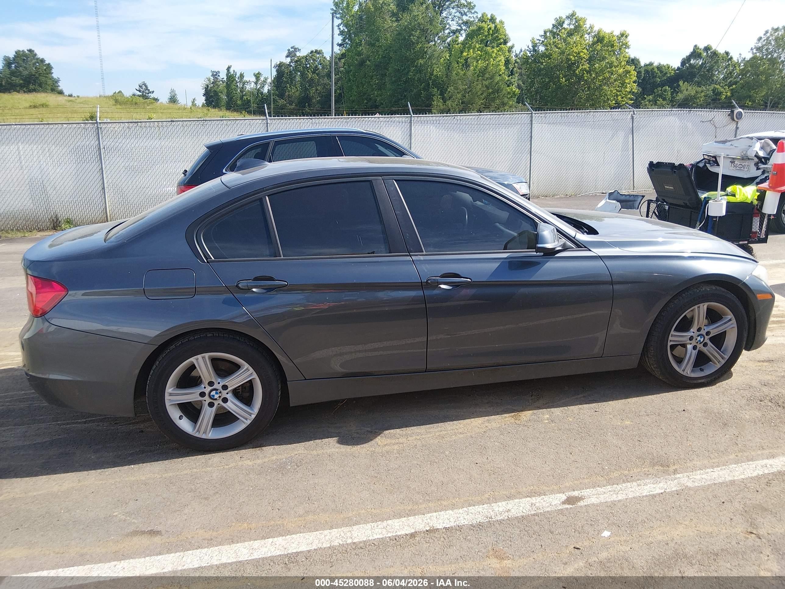 2015 Bmw 320i Xdrive Gray vin: WBA3C3C57FP663754