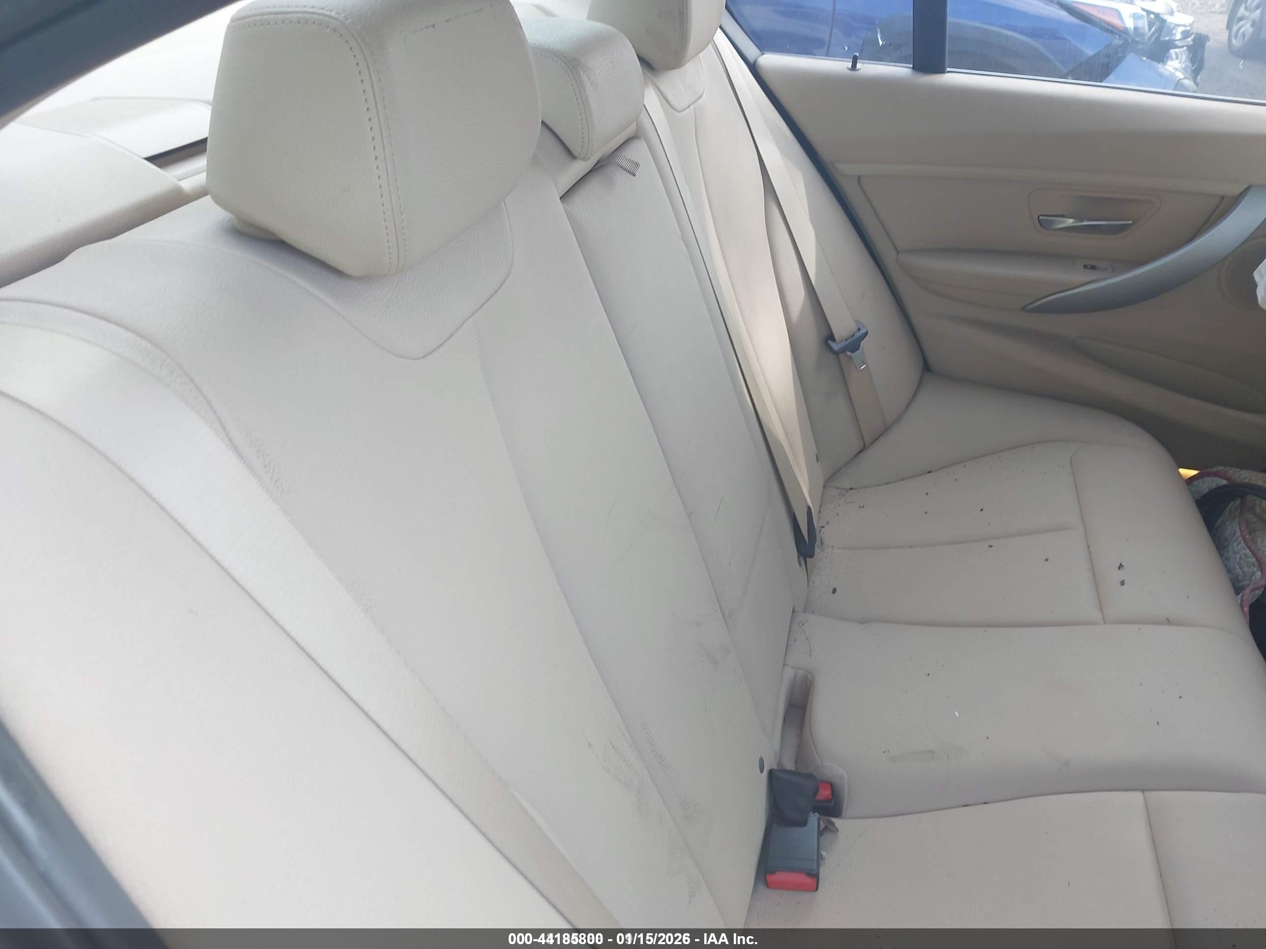 2013 Bmw 320i Xdrive White vin: WBA3C3C59DF979417