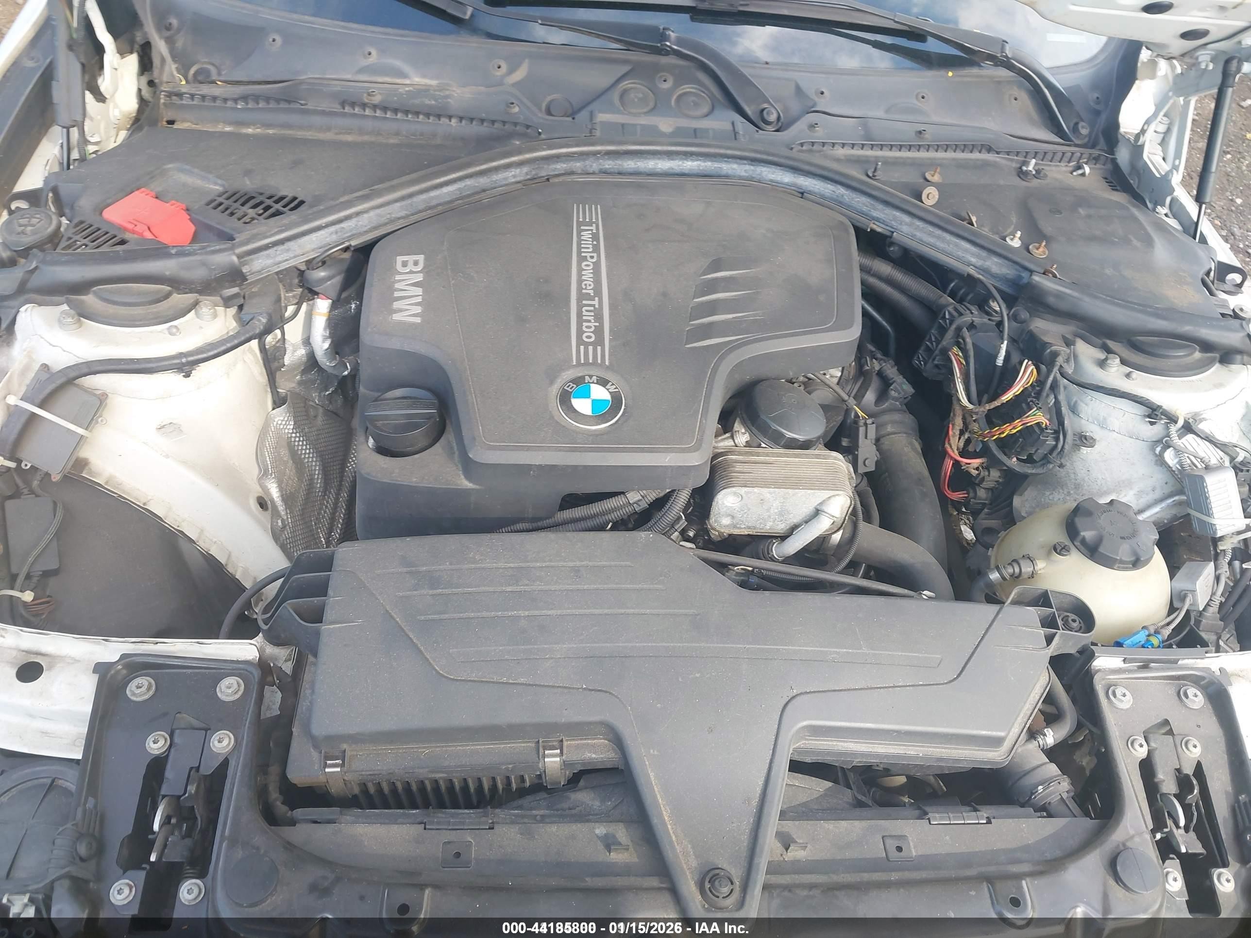 2013 Bmw 320i Xdrive White vin: WBA3C3C59DF979417