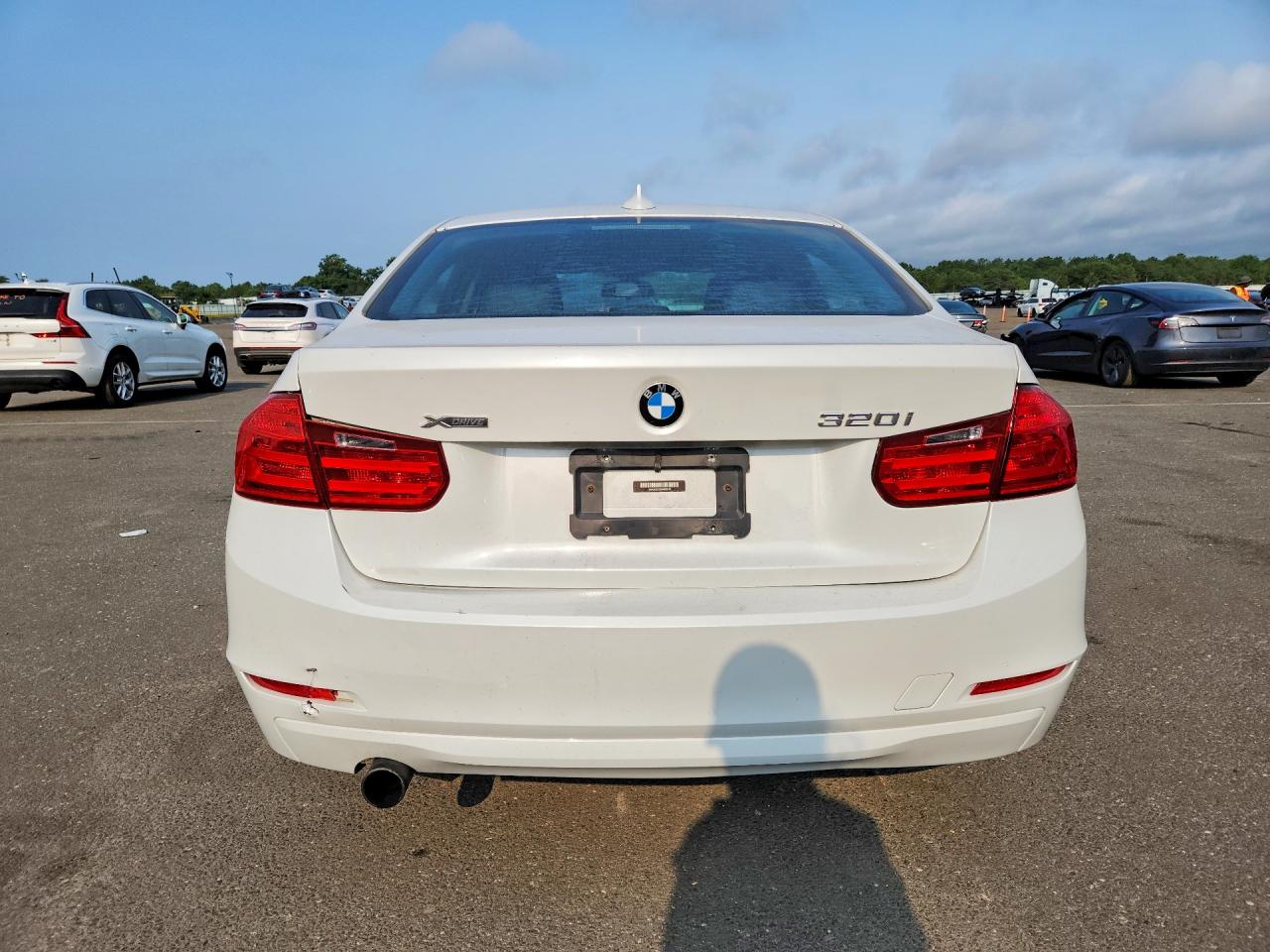 2013 Bmw 320 I Xdrive White vin: WBA3C3C59DF983192