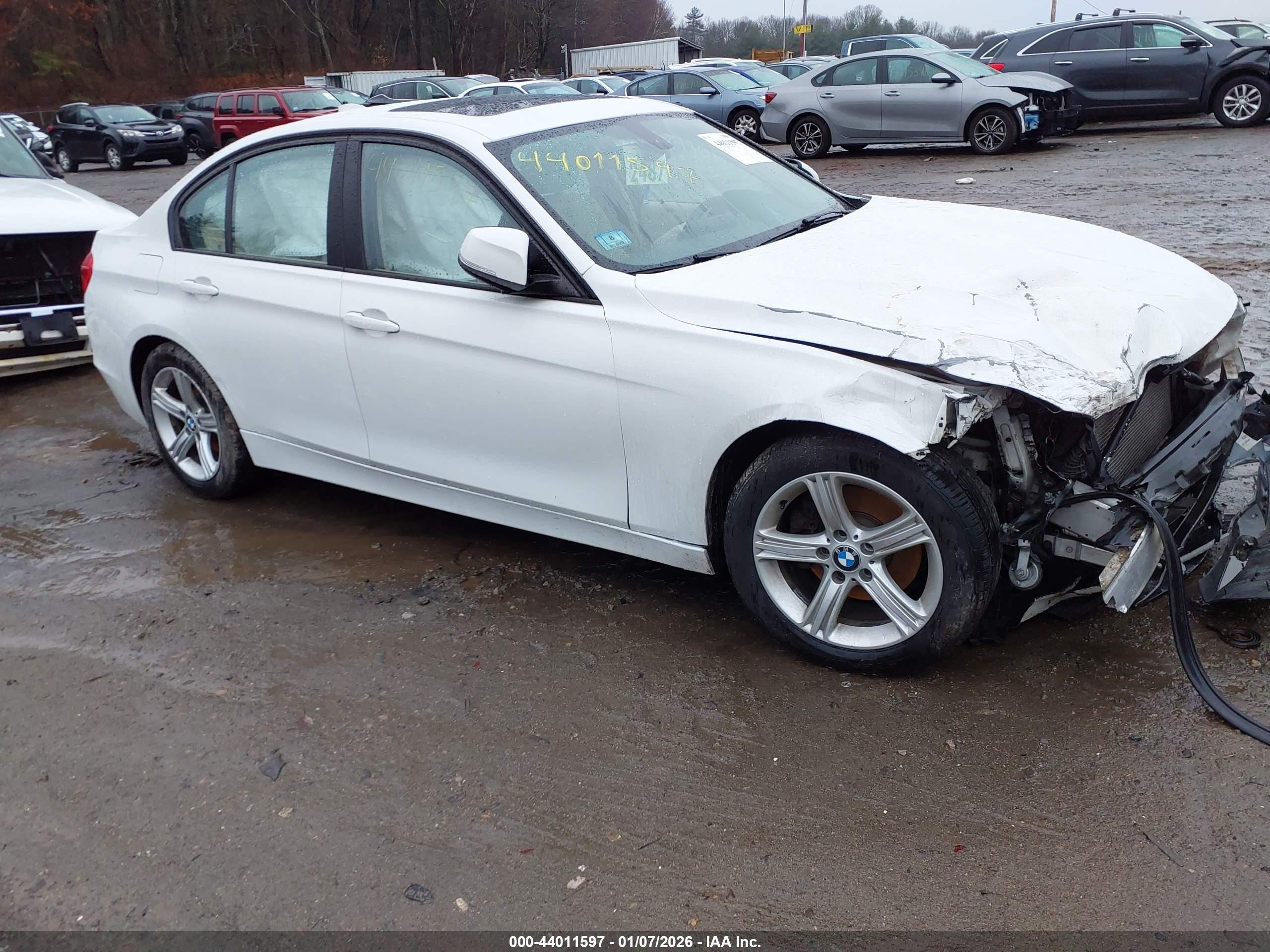 2013 Bmw 320i Xdrive White vin: WBA3C3C5XDF981631